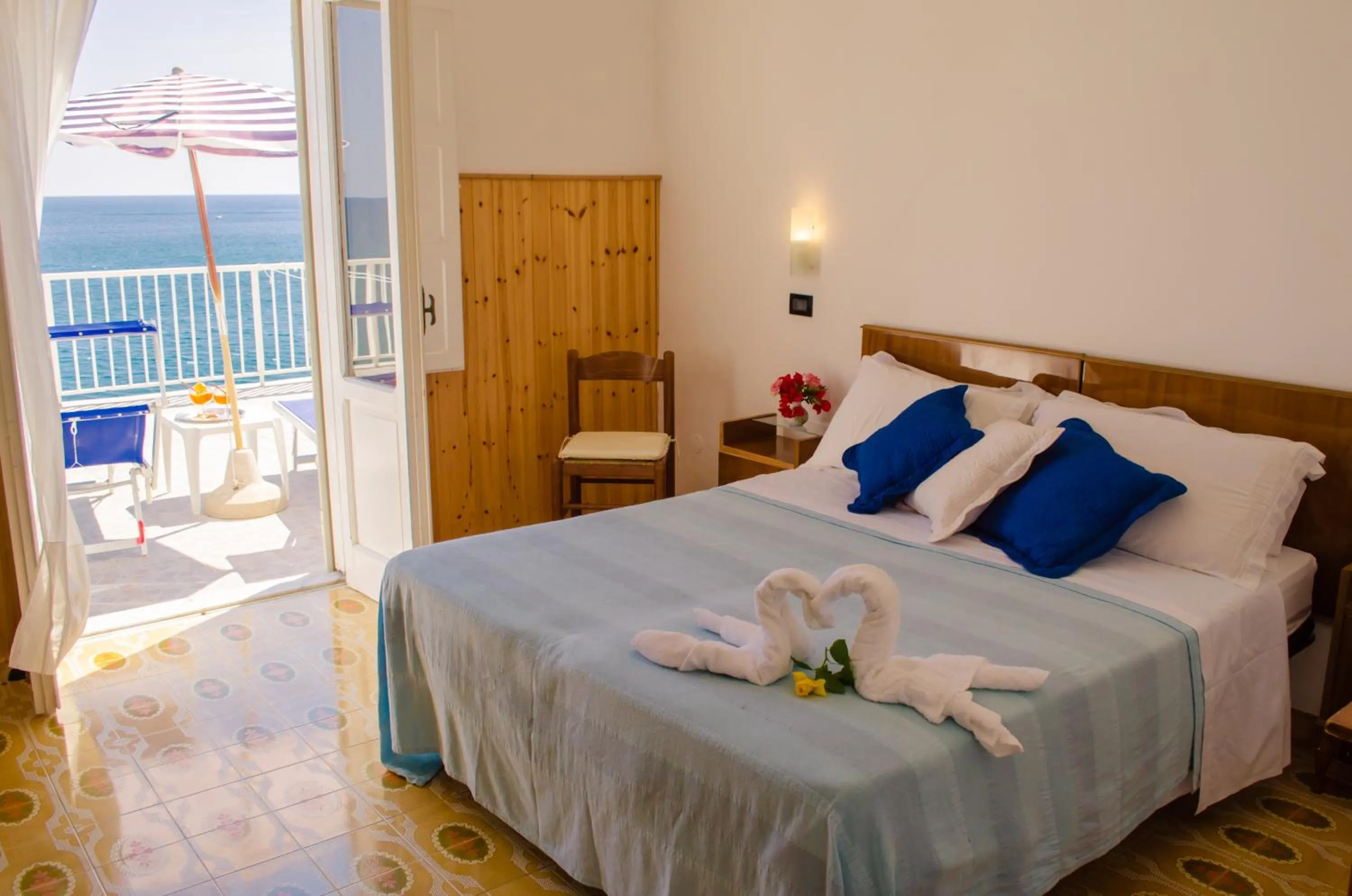 Photo of the whole room, Bed in Hotel Angelino