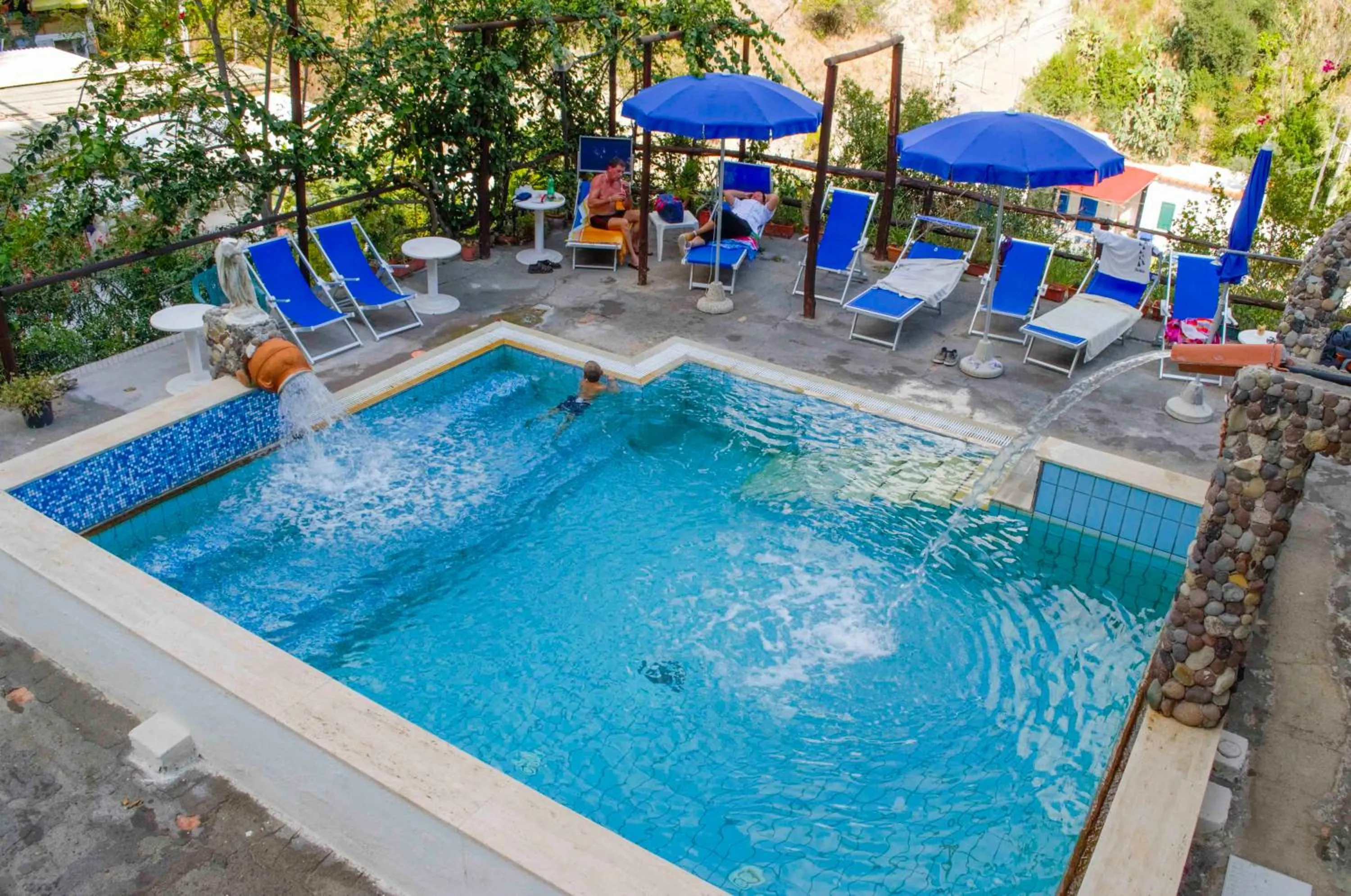 Swimming pool in Hotel Angelino