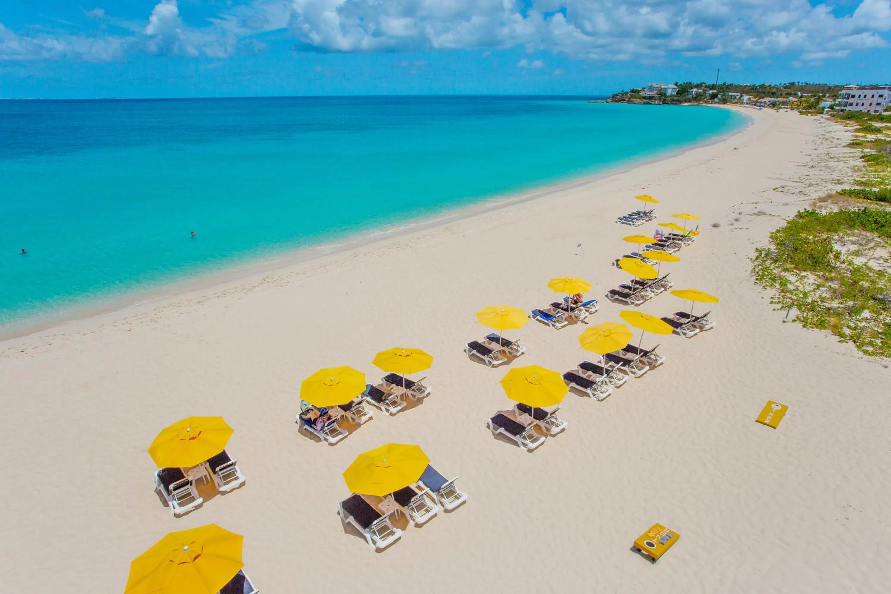 Beach in Turtle's Nest Beach Resort