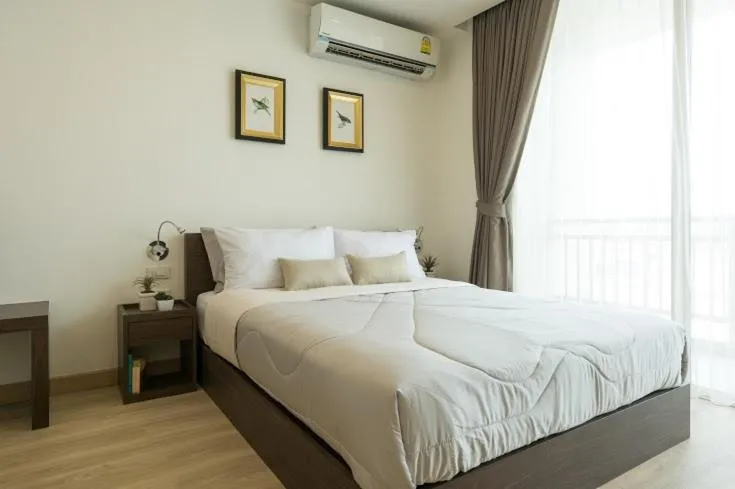 Bedroom, Bed in The Garden 304