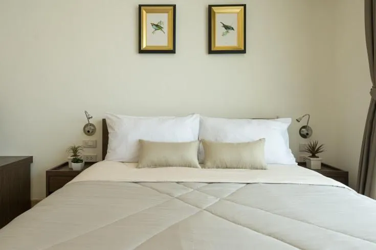 Bed in The Garden 304