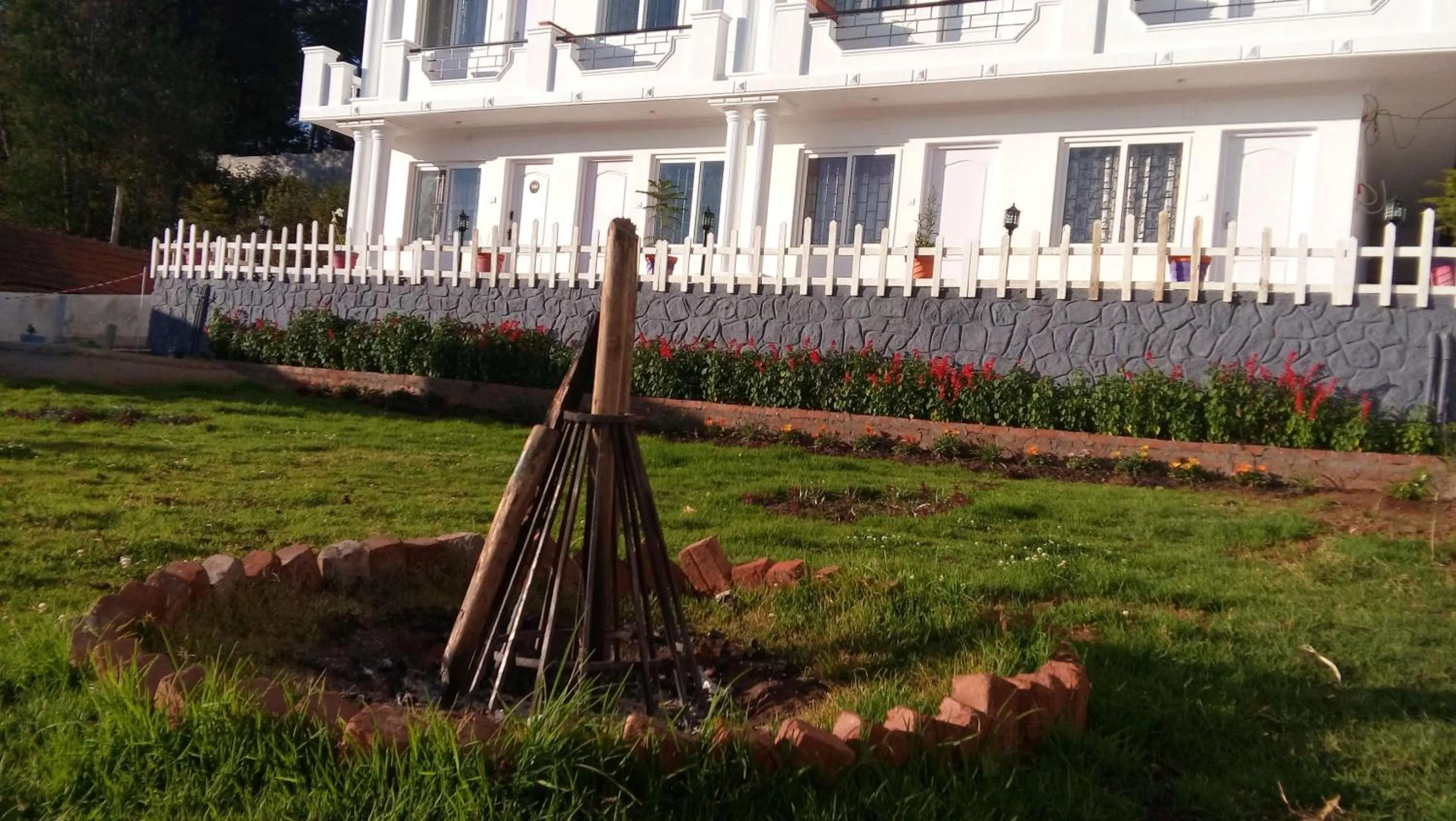 Garden in Drizzle Drop Inn