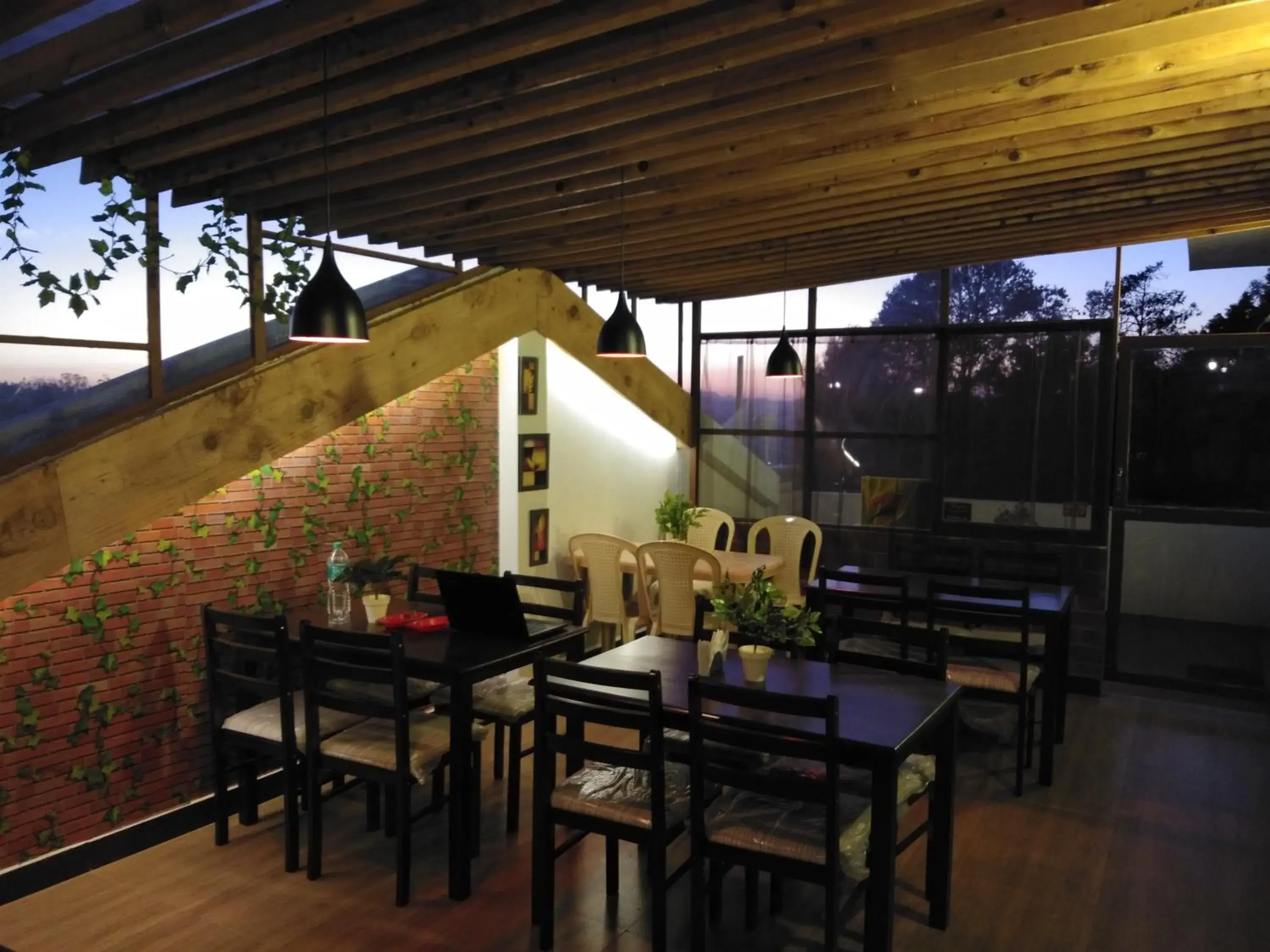 Breakfast in Drizzle Drop Inn Breakfast in Drizzle Drop Inn