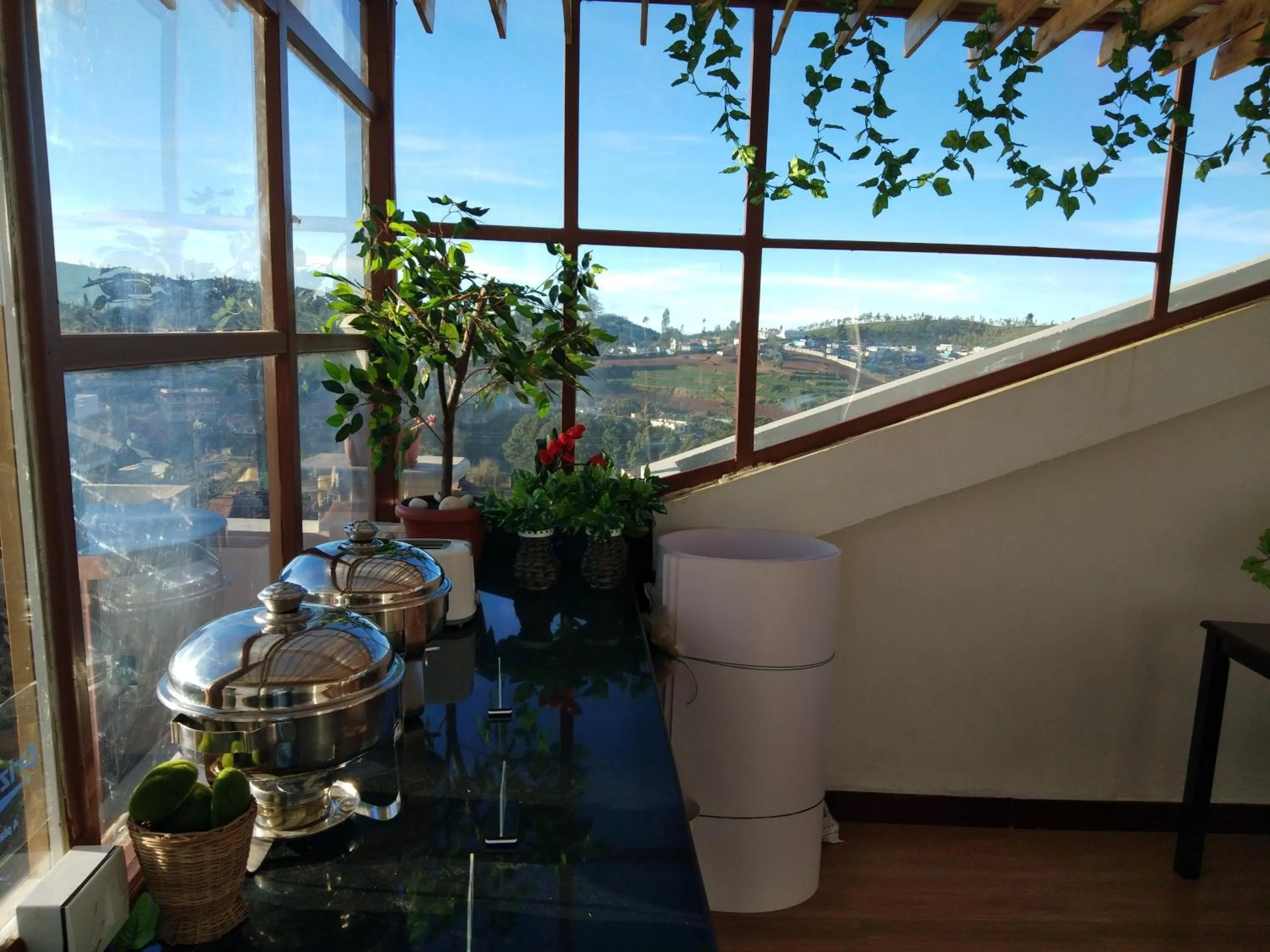 Breakfast in Drizzle Drop Inn