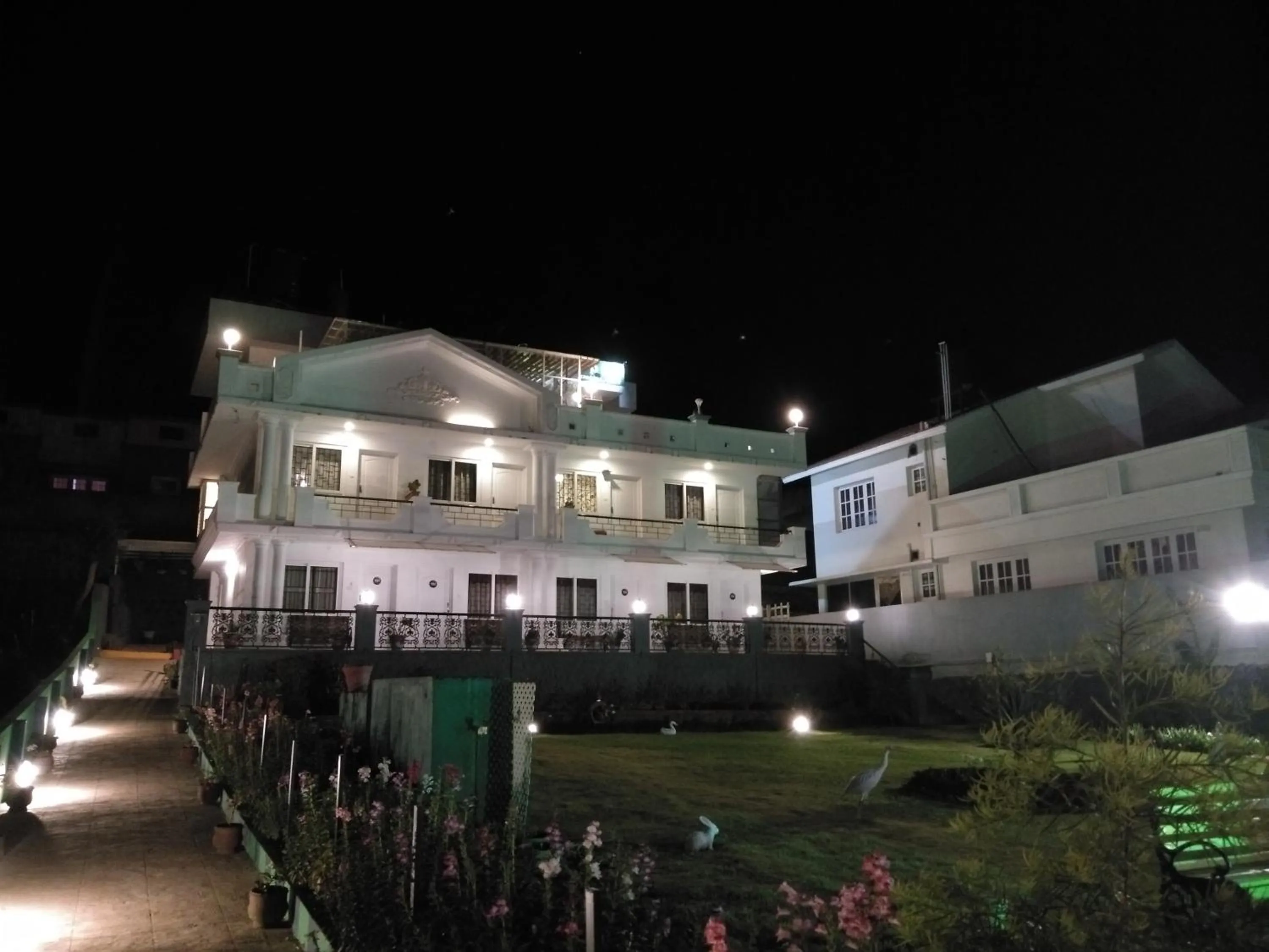 Breakfast in Drizzle Drop Inn