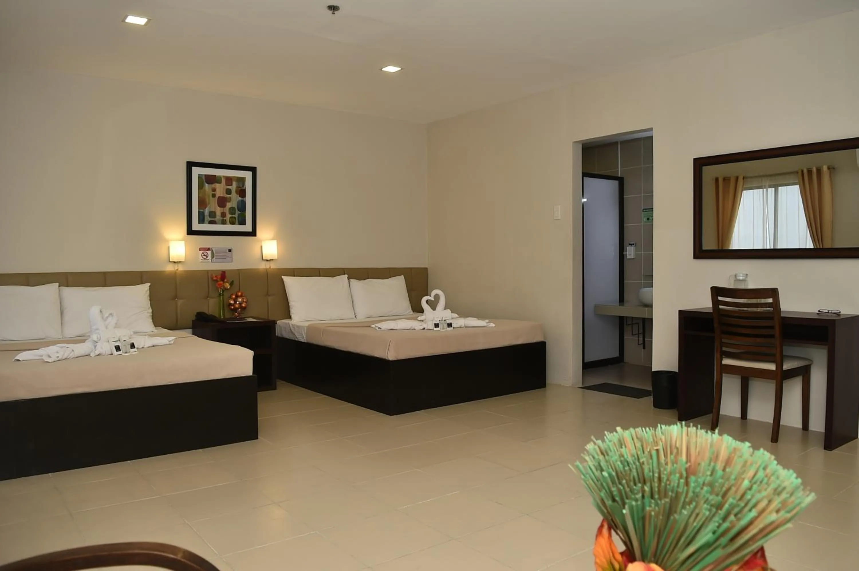 Other, Bed in Columbus Plaza Hotel