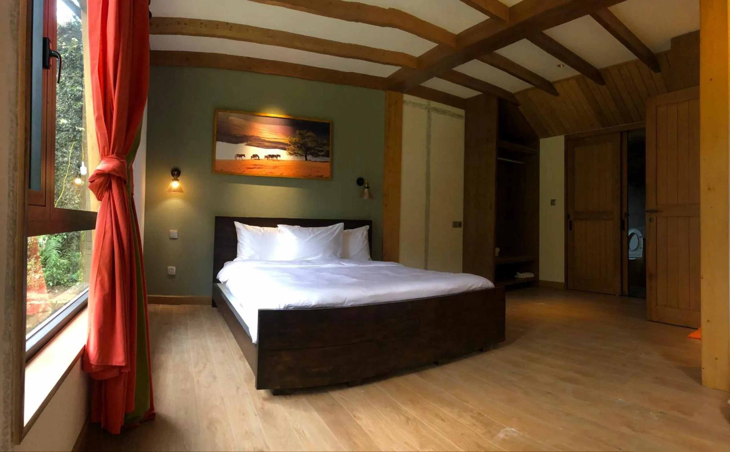 Bed in LAAN Retreat-DaLat