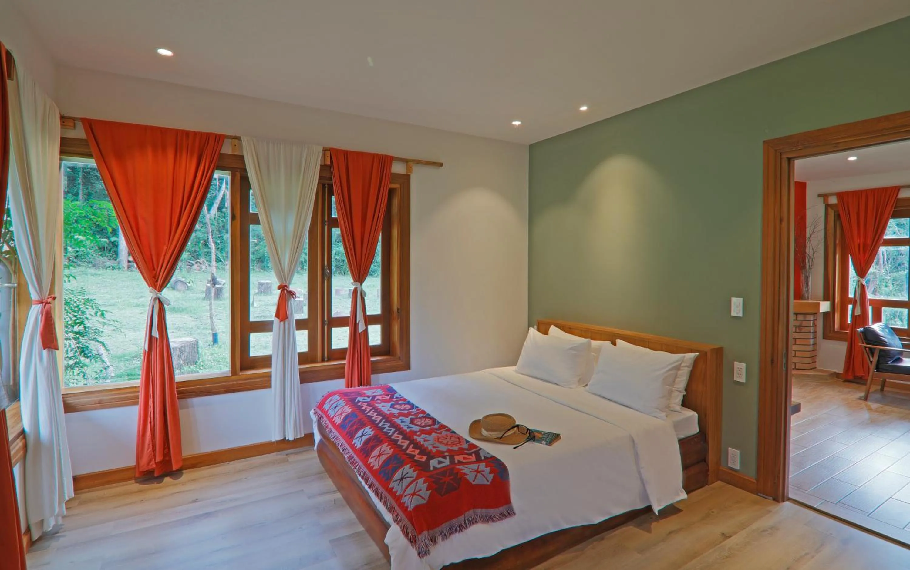 Bed in LAAN Retreat-DaLat