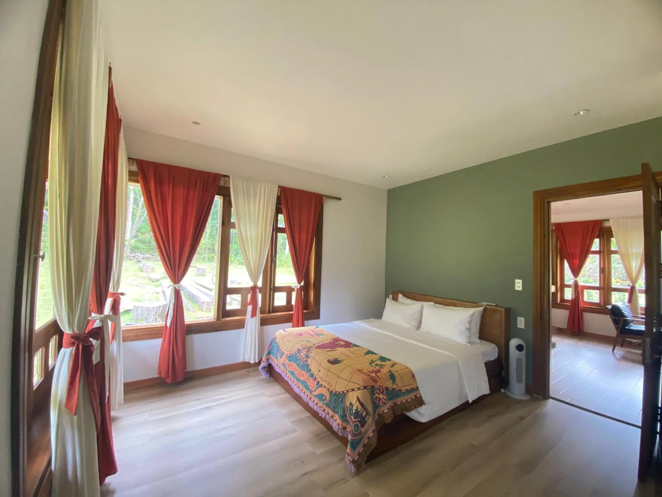 Bed in LAAN Retreat-DaLat
