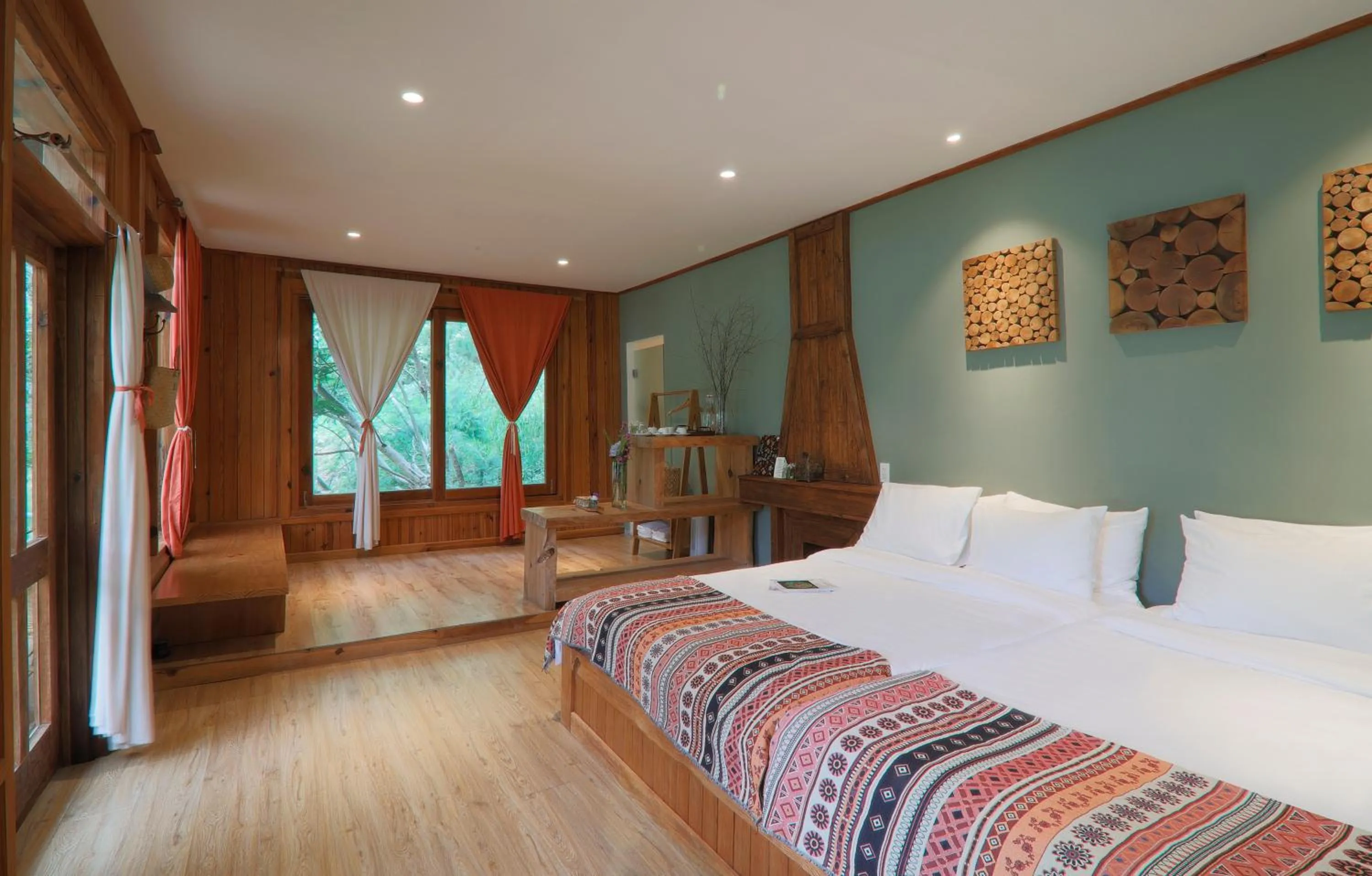 Bed in LAAN Retreat-DaLat