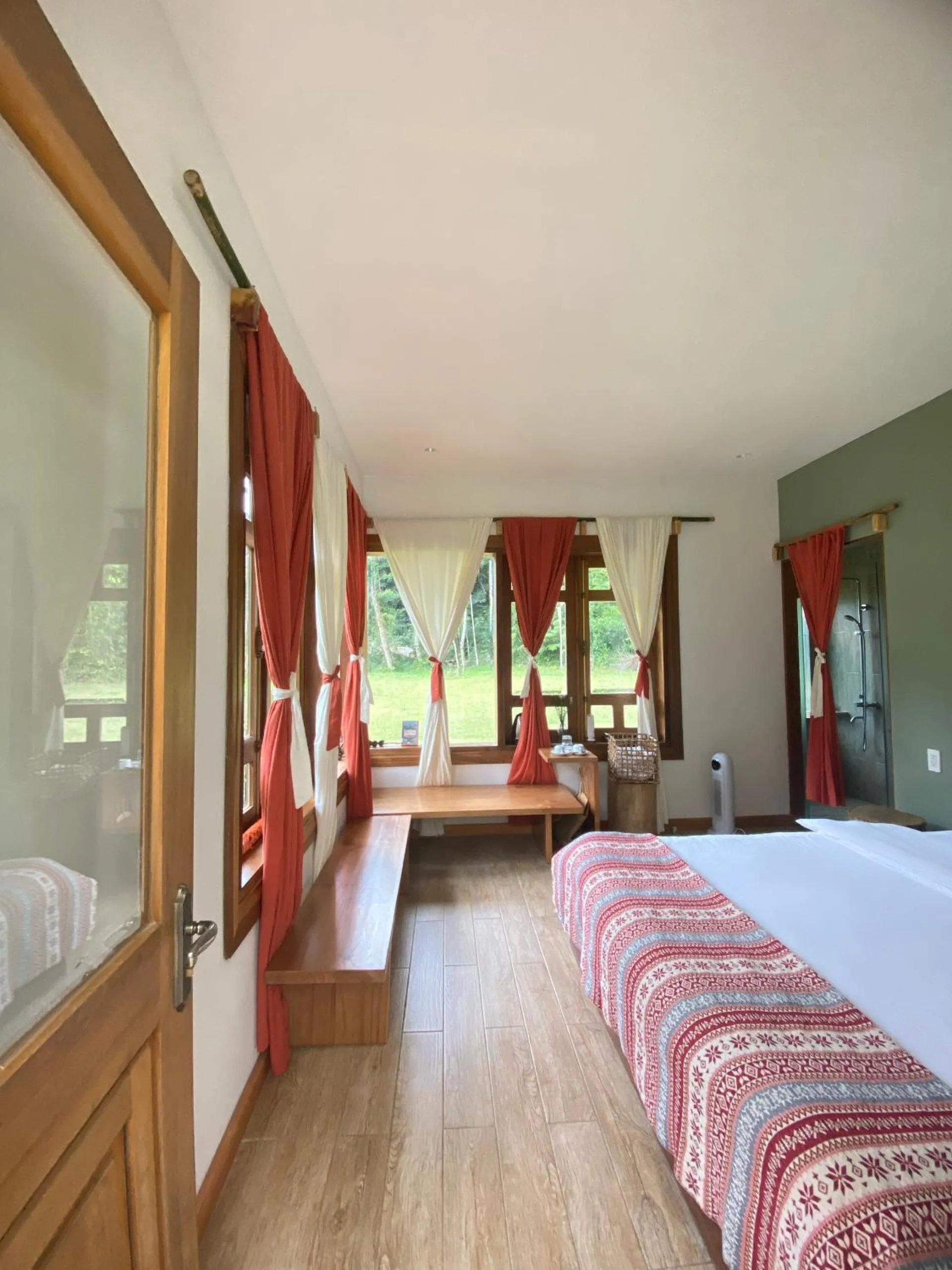 Bed in LAAN Retreat-DaLat