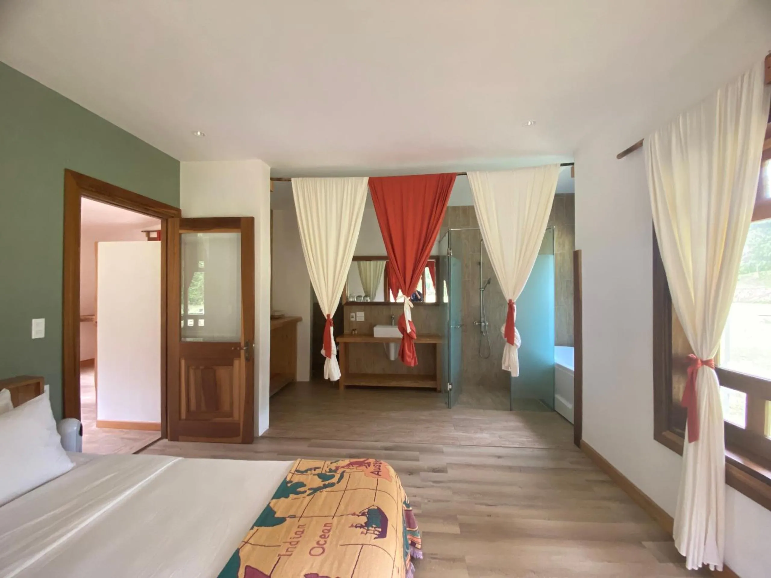 Bed in LAAN Retreat-DaLat