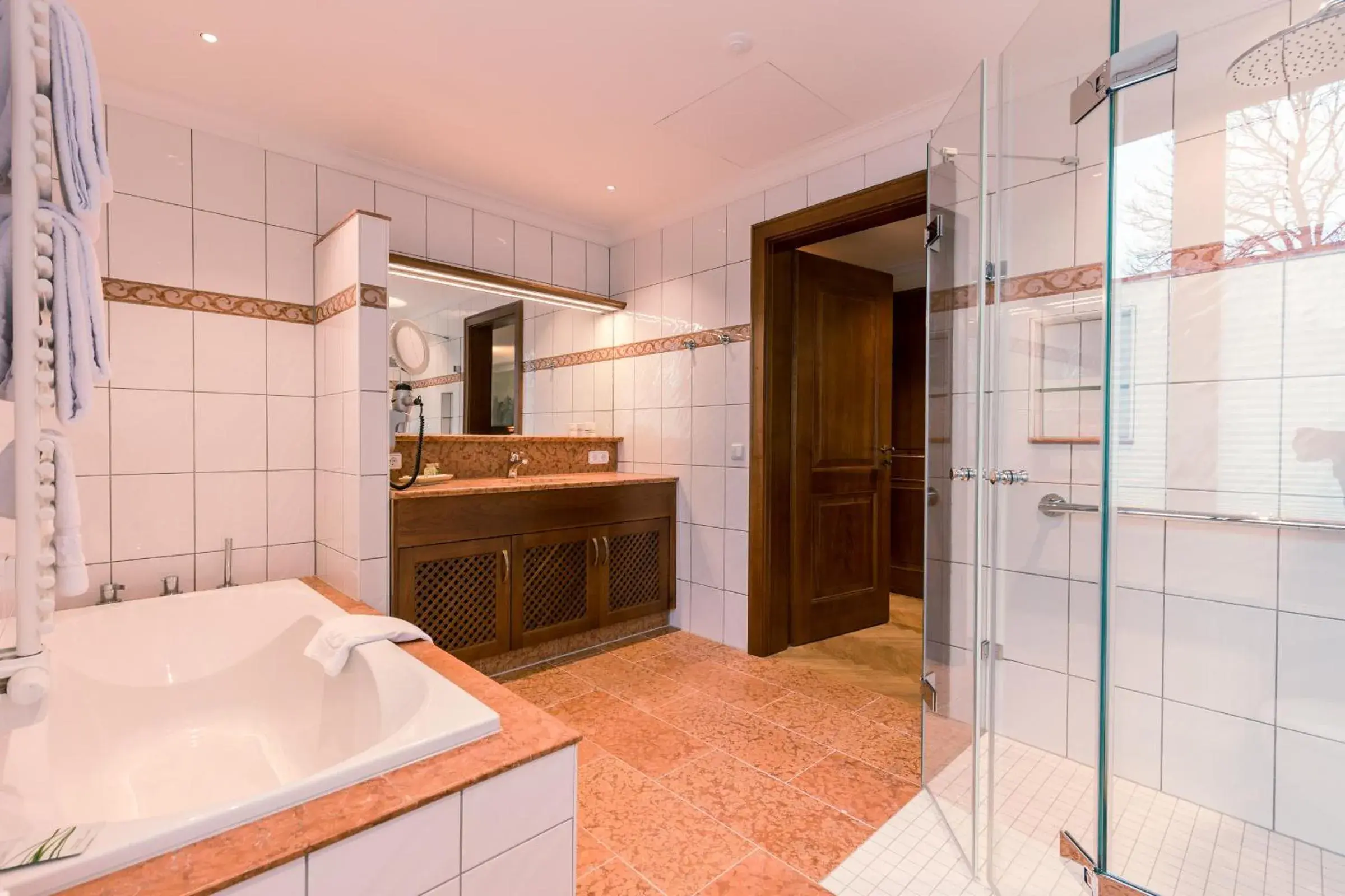 Suite in Hotel & Gaststätte zum Erdinger Weißbräu Suite in Hotel & Gaststätte zum Erdinger Weißbräu