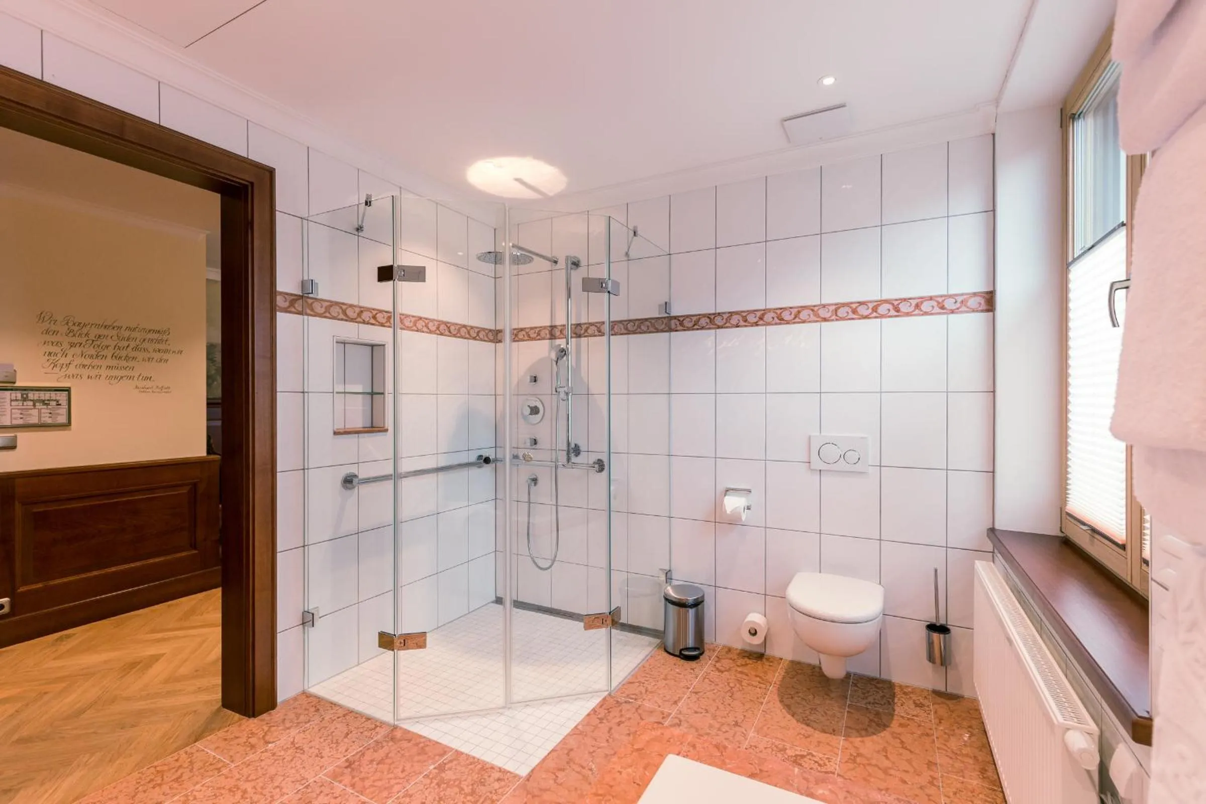 Hotel & Gaststätte zum Erdinger Weißbräu