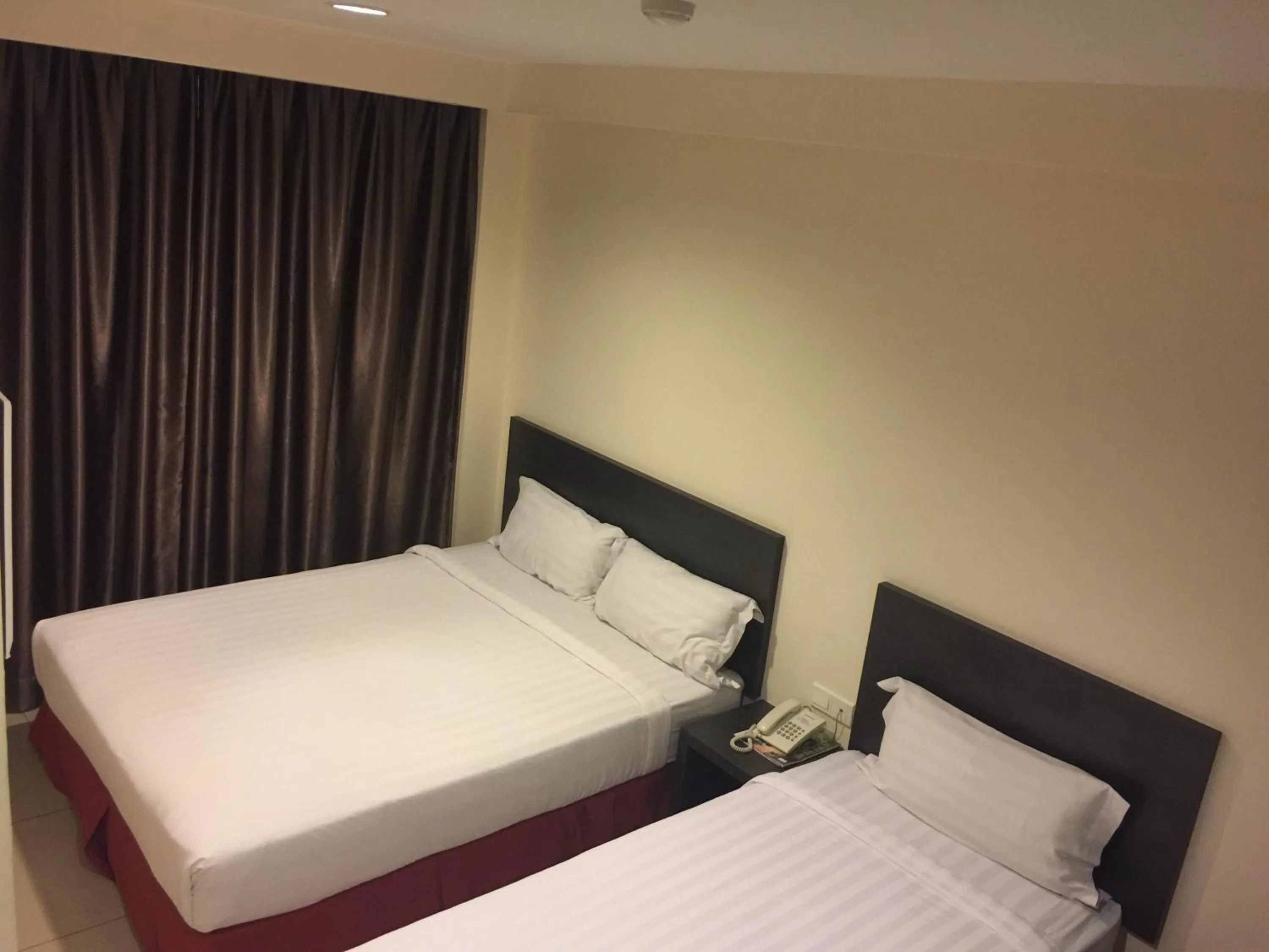 Deluxe Family Room in Premierz Hotel