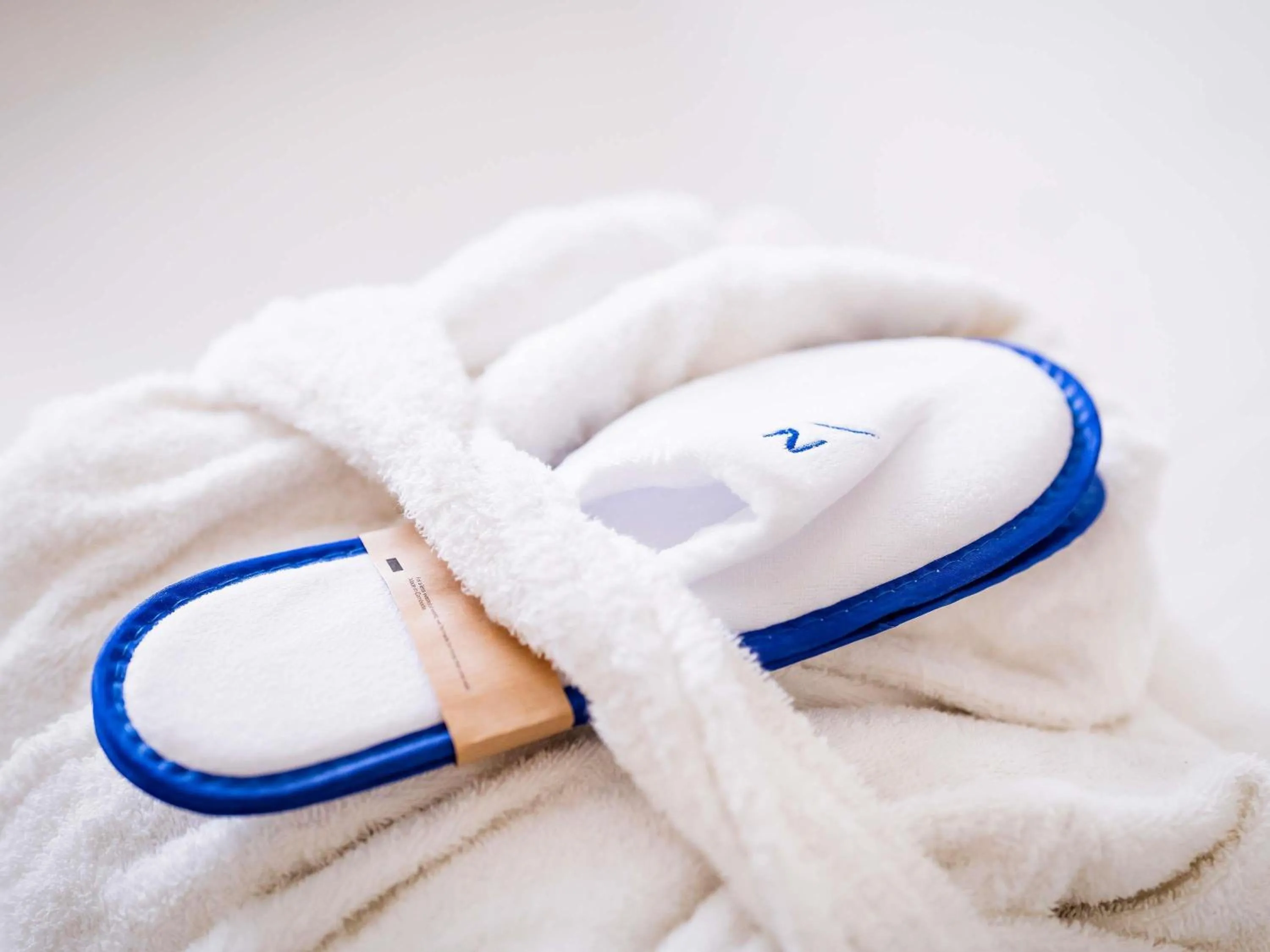 Bedroom in Novotel Milton Keynes