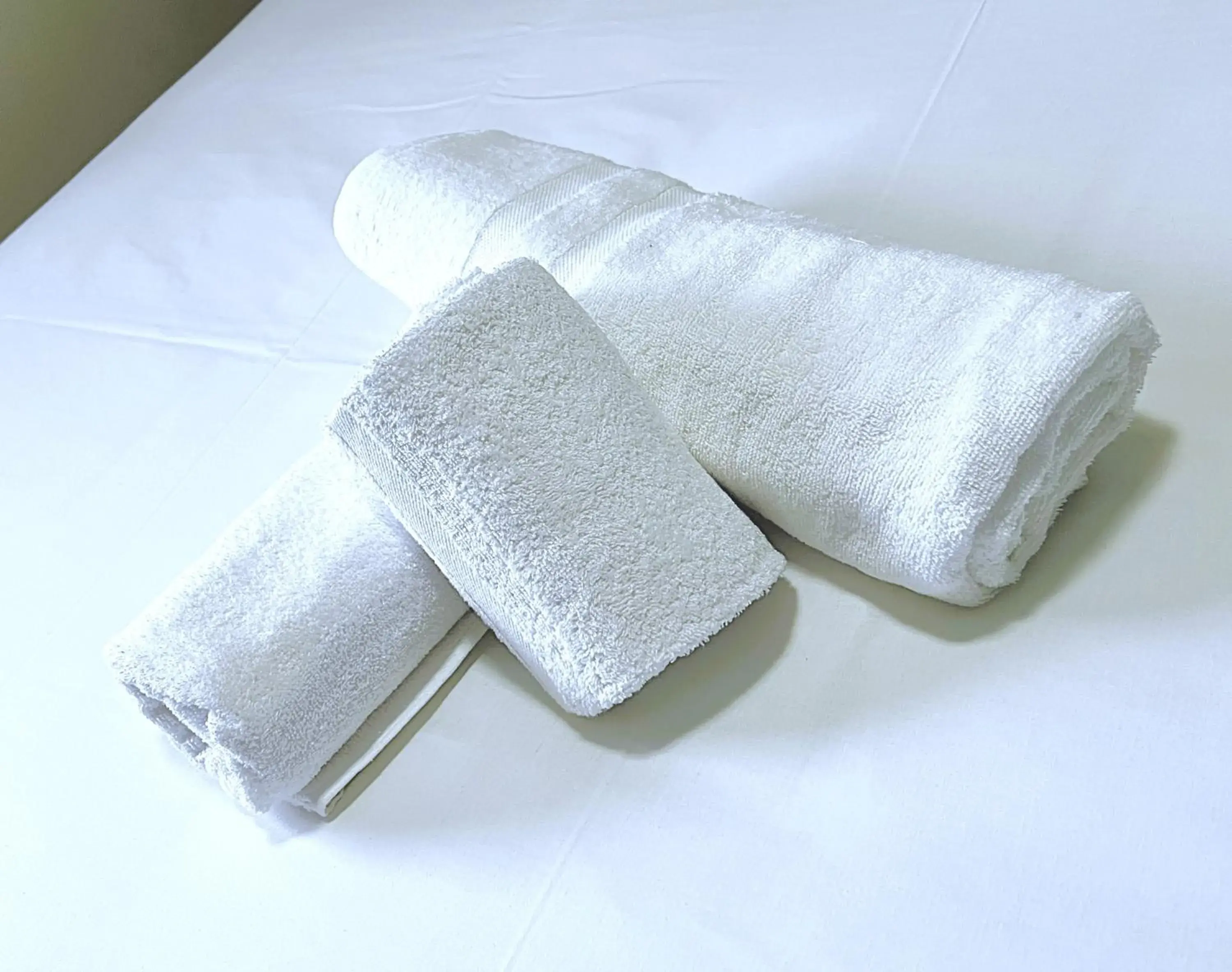 Superior King Room - single occupancy in Contact Hôtel Arc-En-Ciel - Réouverture - Rénové Superior King Room - single occupancy in Contact Hôtel Arc-En-Ciel - Réouverture - Rénové