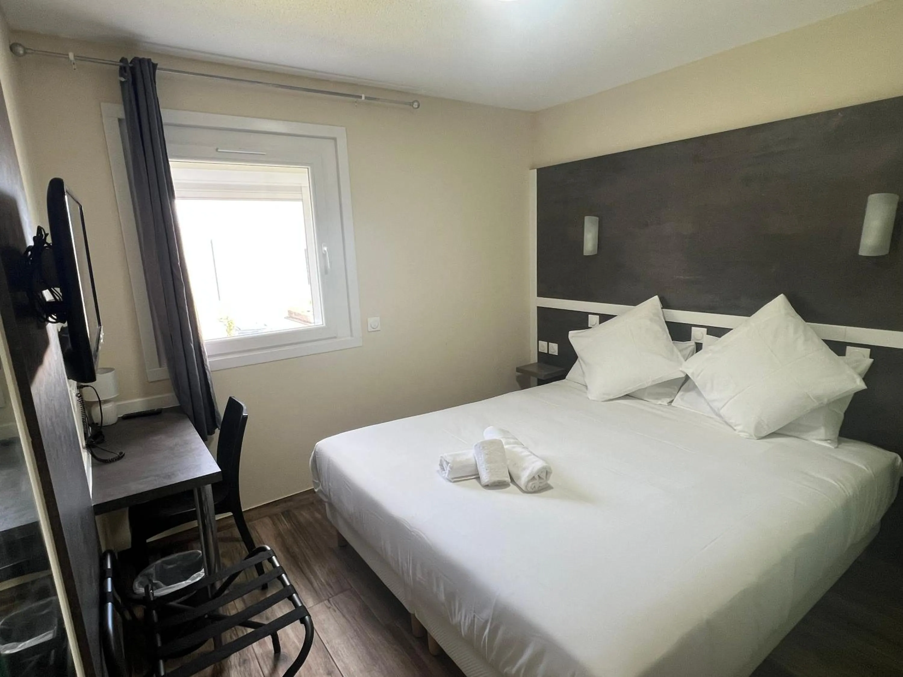 Bed in Contact Hôtel Arc-En-Ciel - Réouverture - Rénové