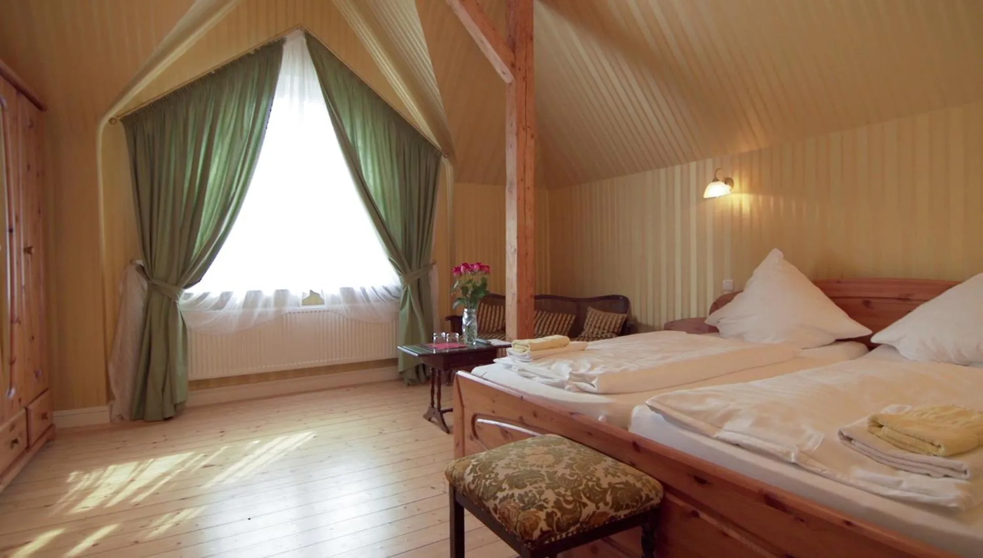 Photo of the whole room in Gästehaus Musmann