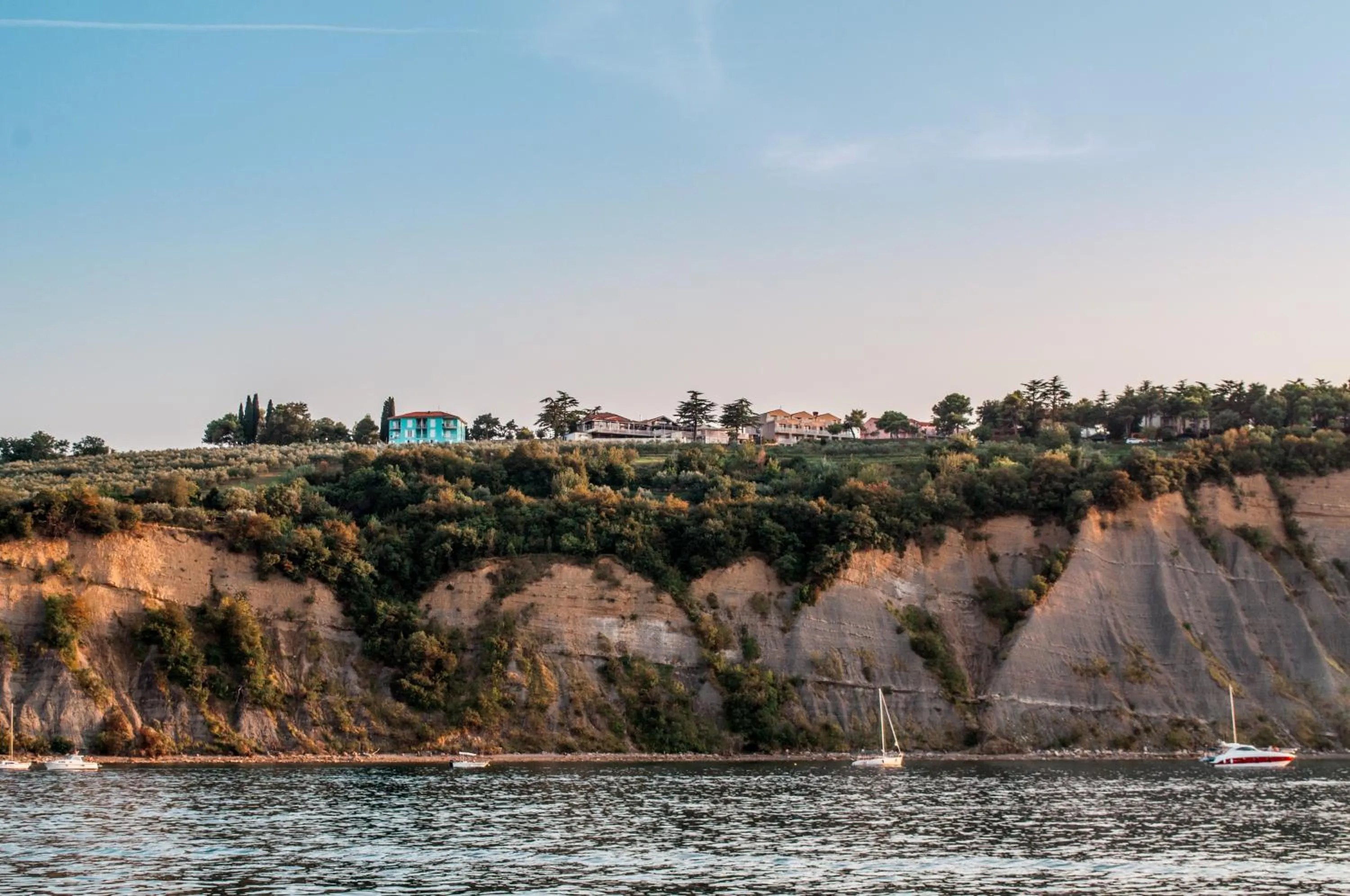 Facade/entrance in Hotel Cliff Belvedere
