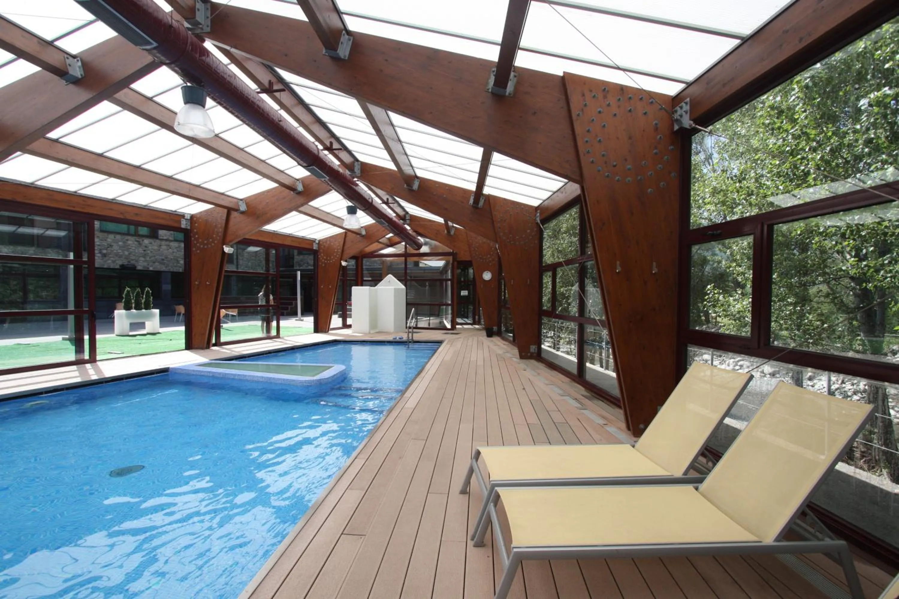 Day in SOMMOS Hotel Aneto