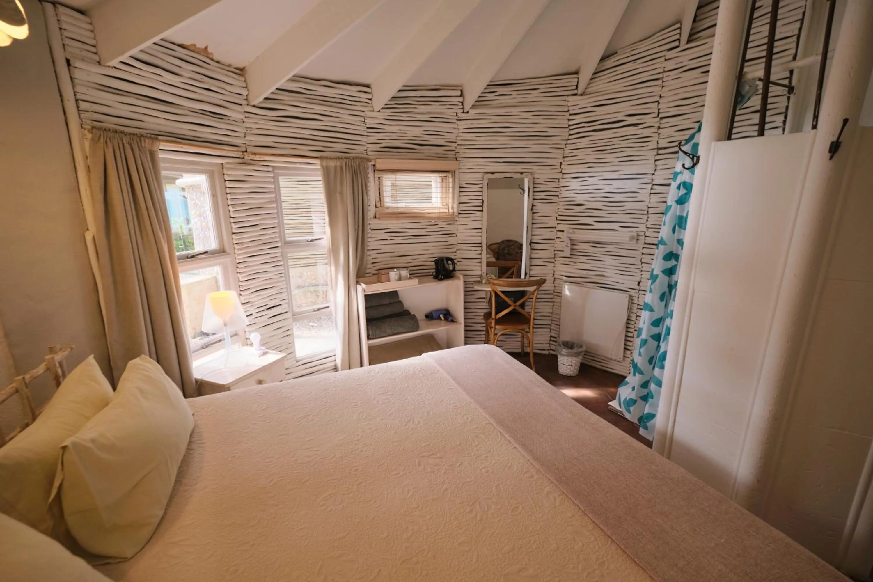 Shower, Bed in Grootvlei Guest Farm