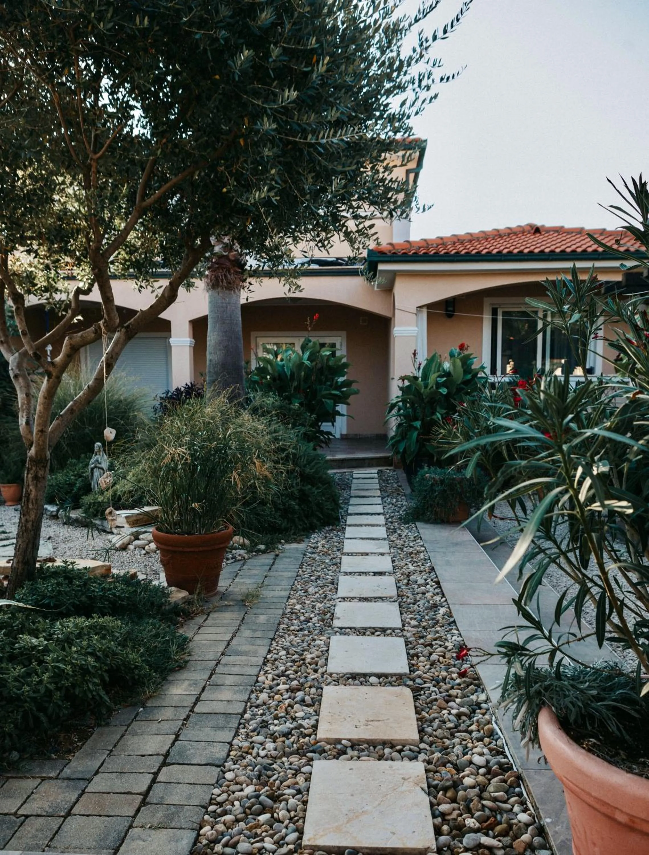 Property building in Villa Lantana