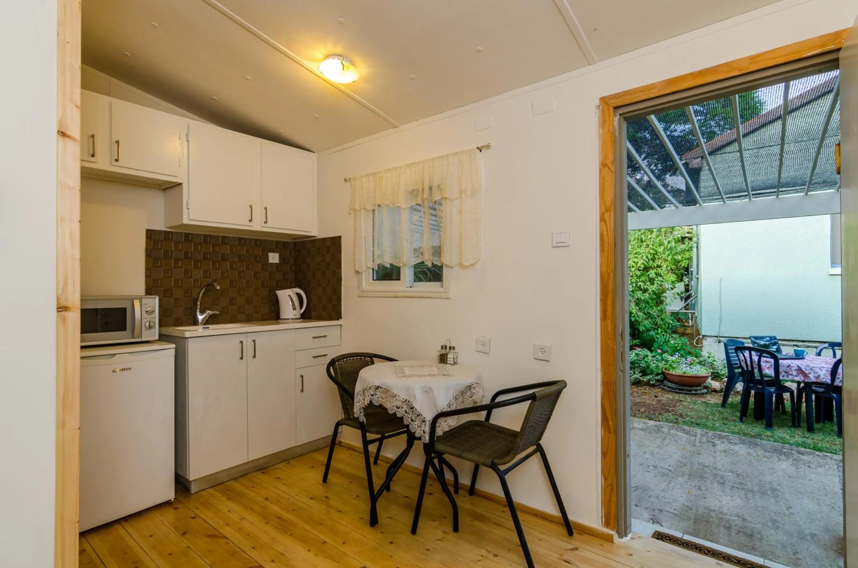Kitchen or kitchenette in Orna's Corner