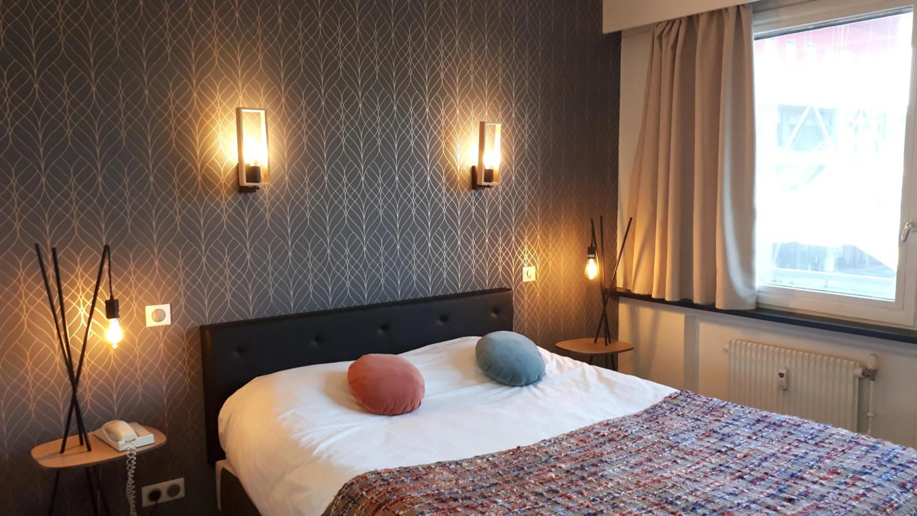 Bedroom, Bed in Brit Hotel Roanne - Le Grand Hôtel