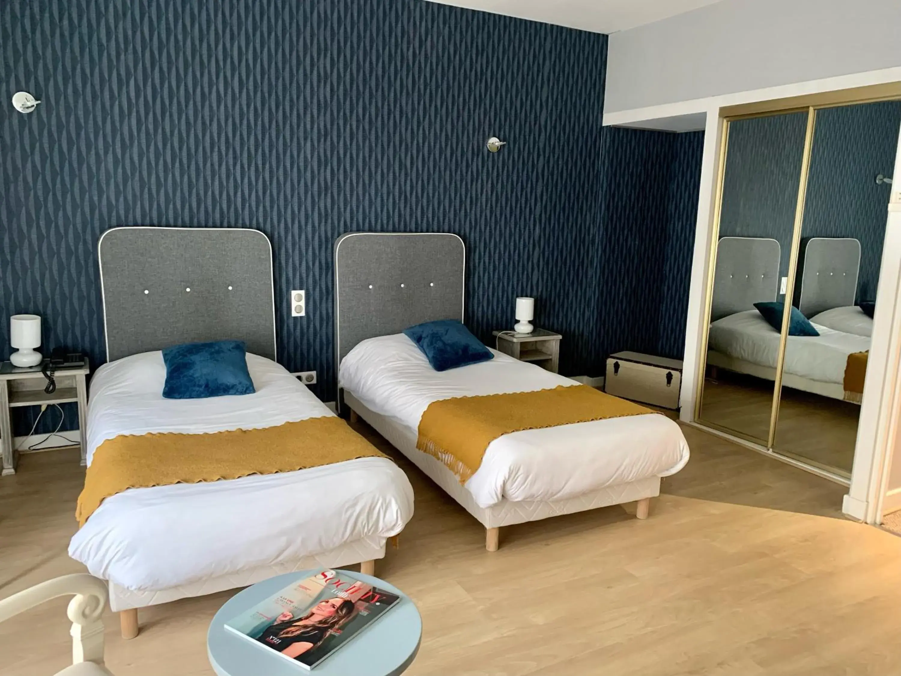 Bed in Brit Hotel Roanne - Le Grand Hôtel Bed in Brit Hotel Roanne - Le Grand Hôtel