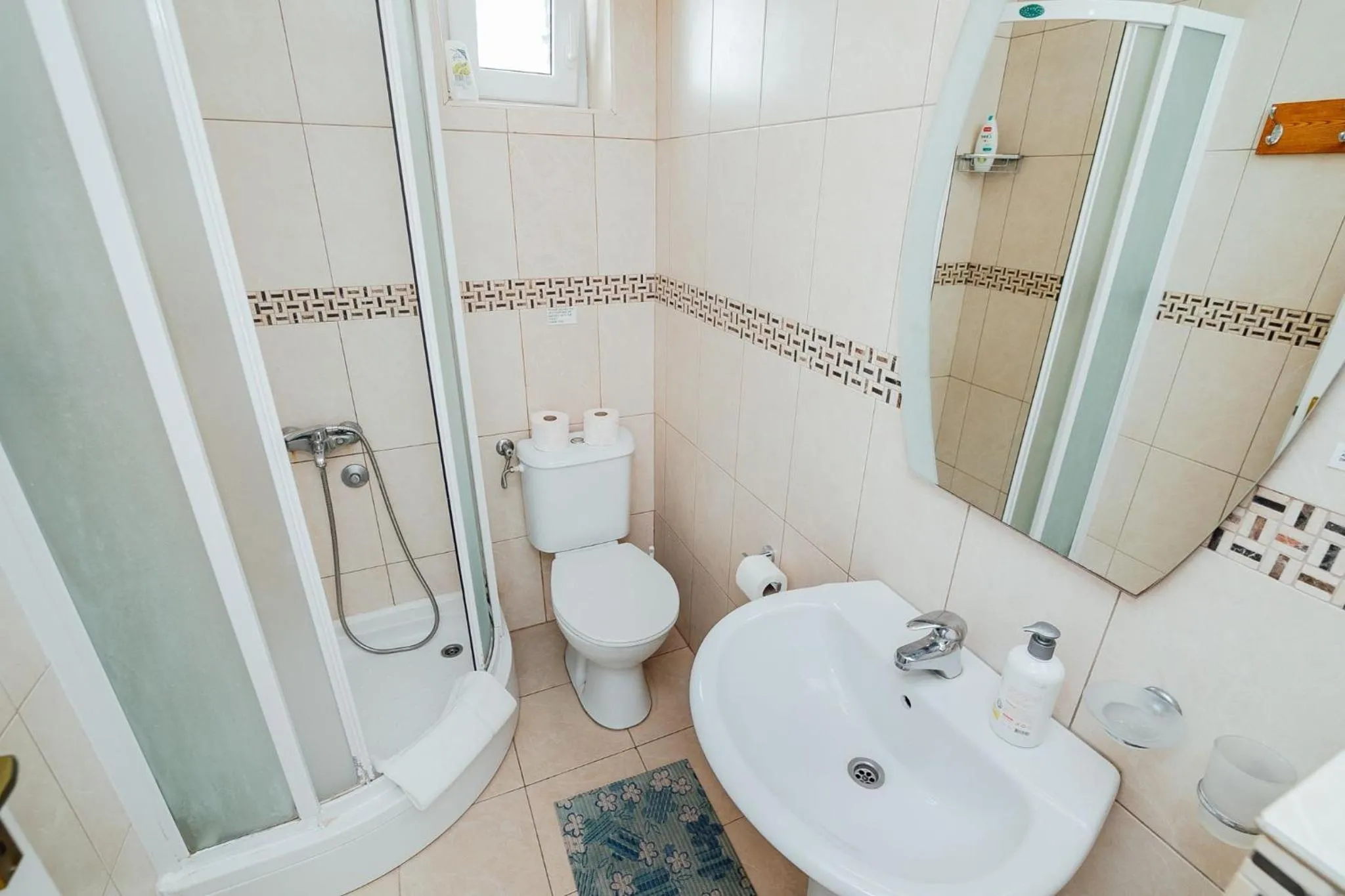 Shower in Spacious Family 4BR Seaside House, Fantastic Sea Views, 20 Meters to Beach