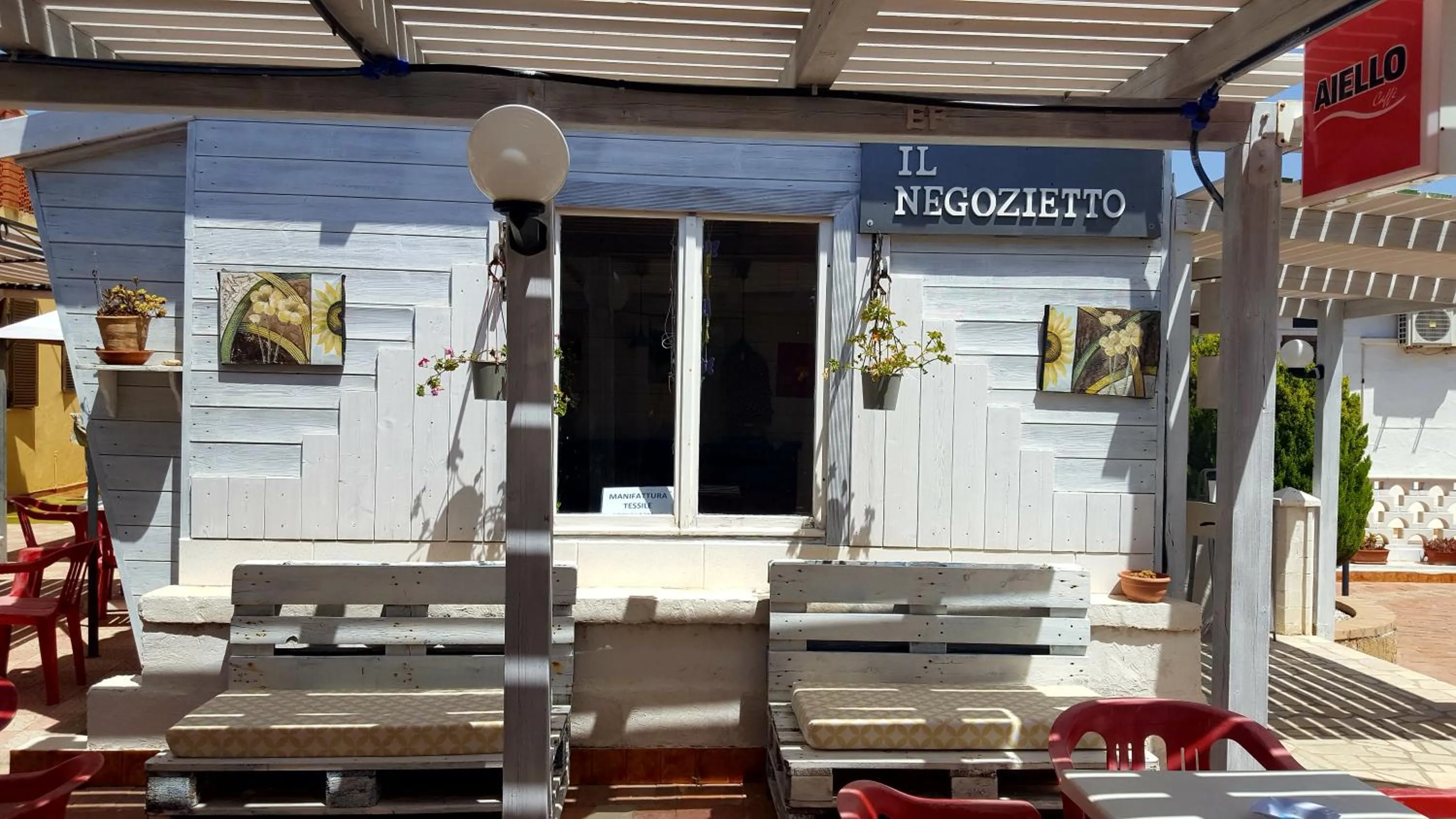 On-site shops in Residence "Il Faro"