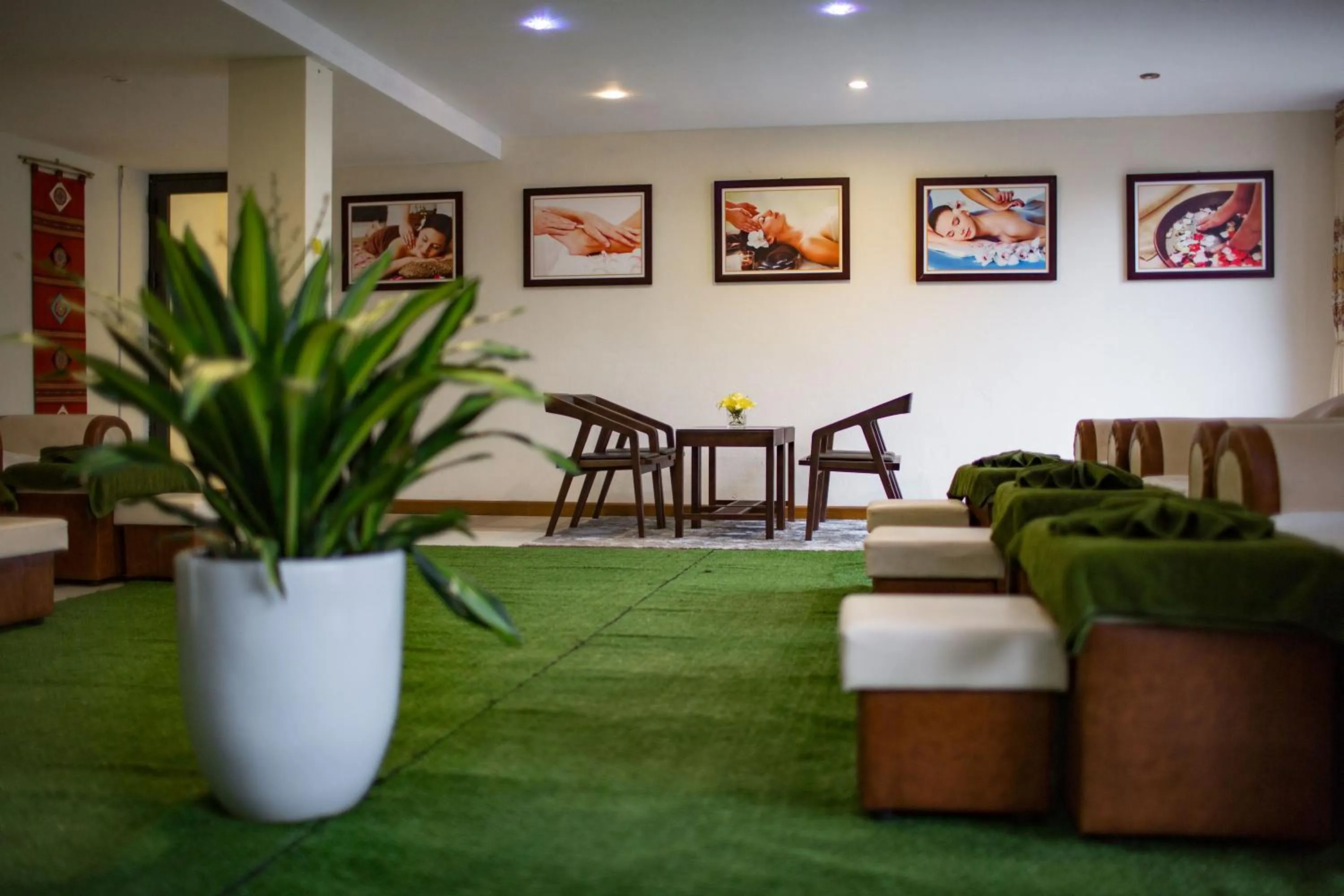 Massage in Sapa Freesia Hotel