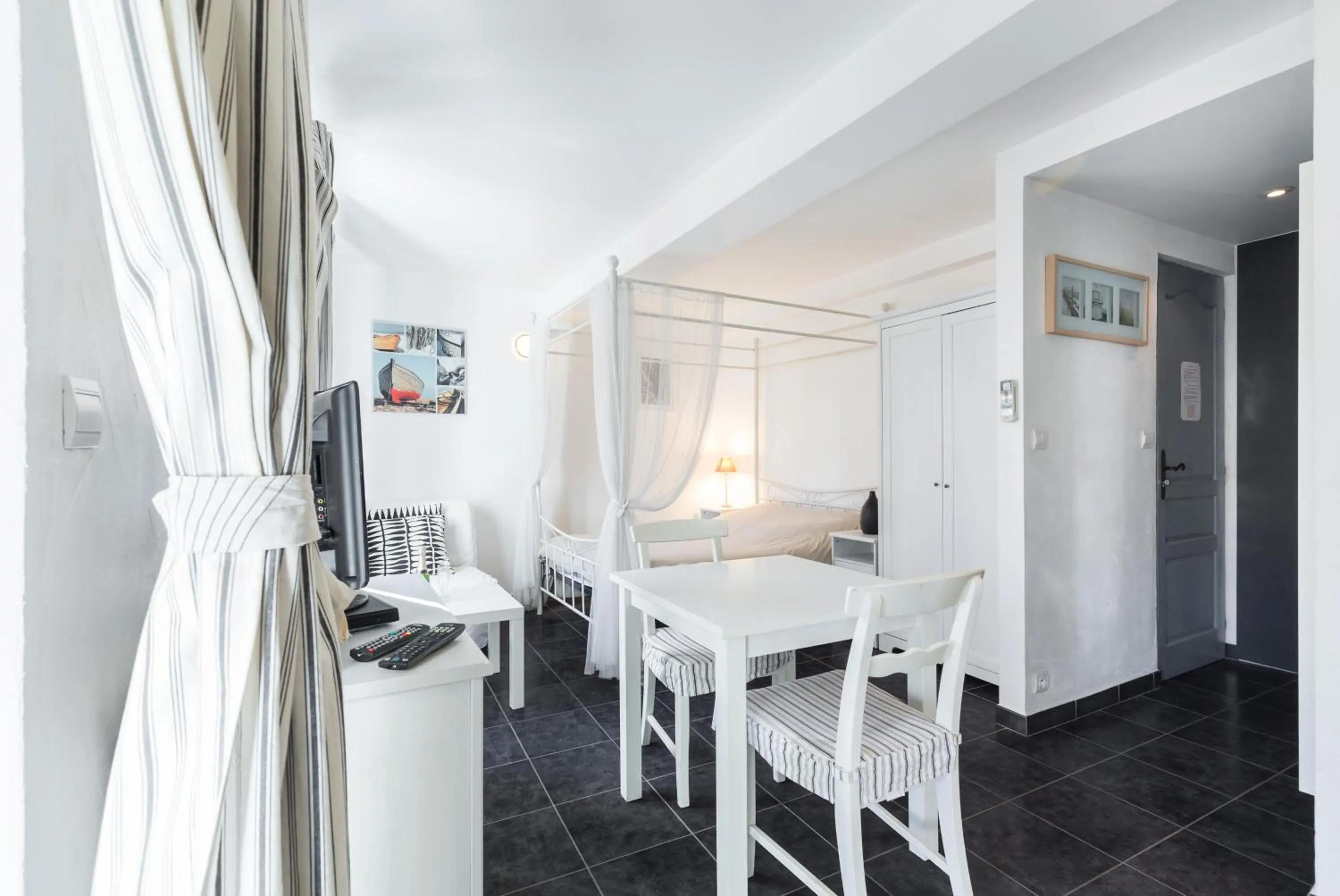 Dining area in Florella Maréchal Joffre