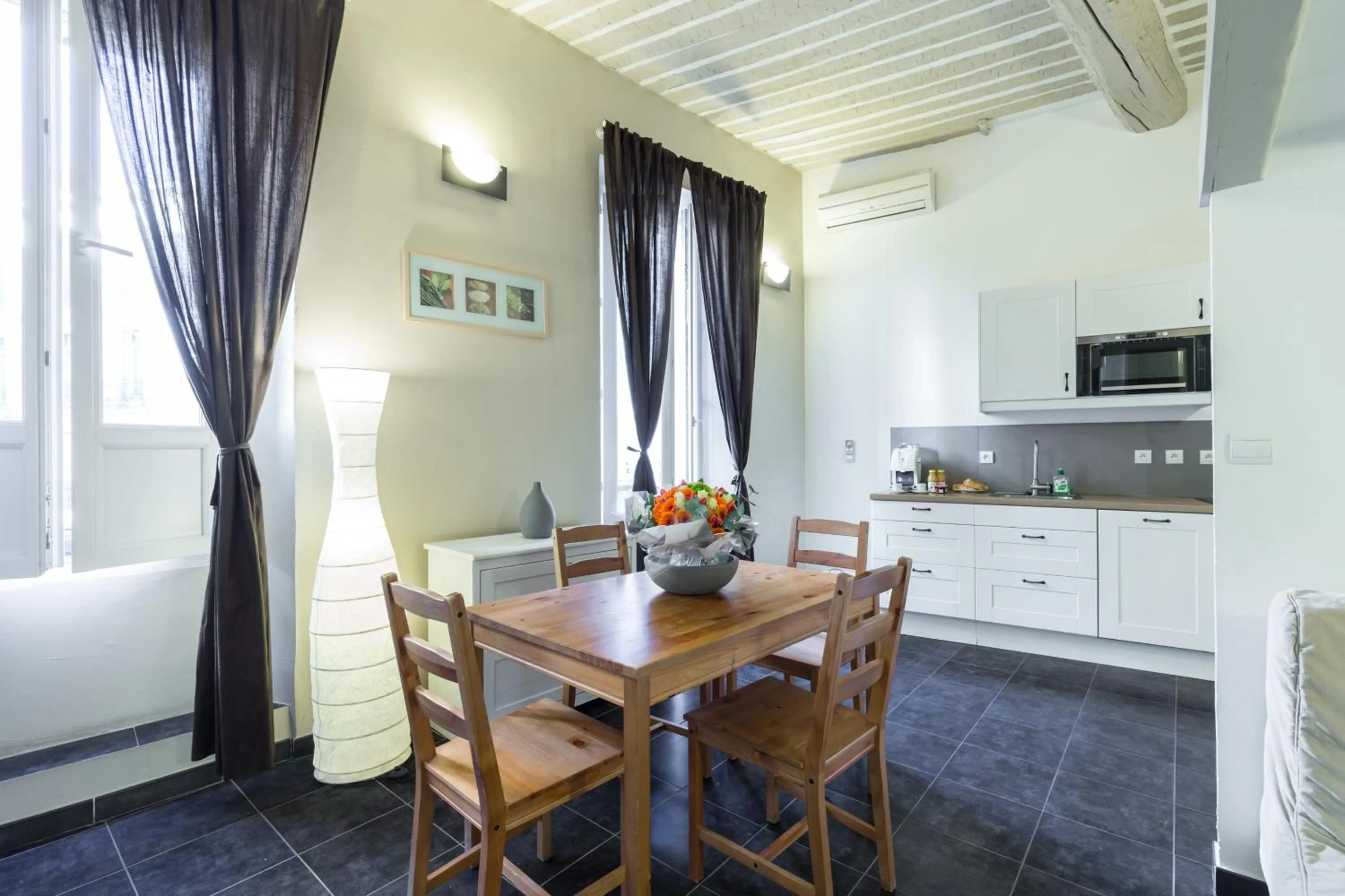 Kitchen or kitchenette in Florella Maréchal Joffre