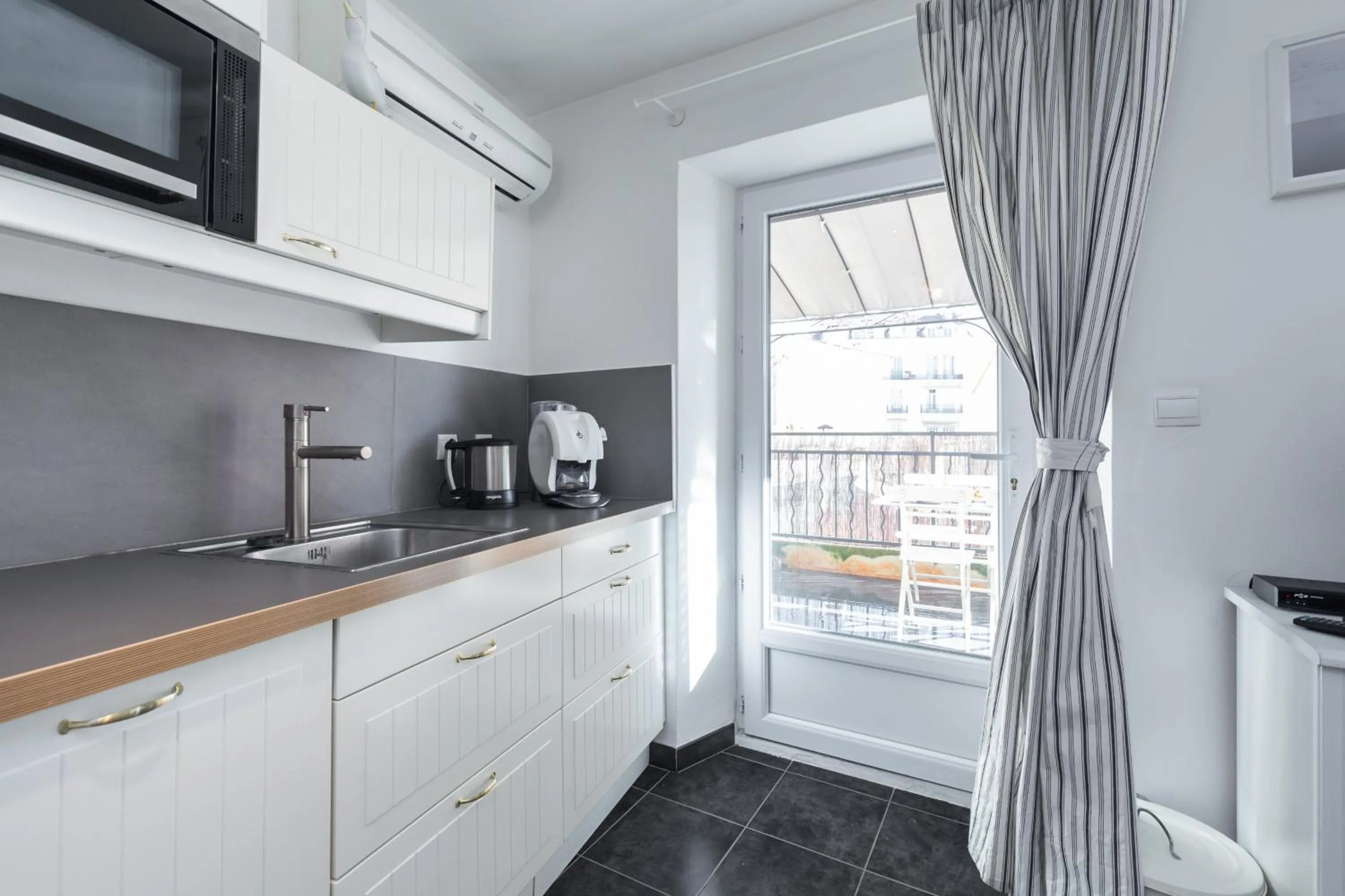 Kitchen or kitchenette in Florella Maréchal Joffre