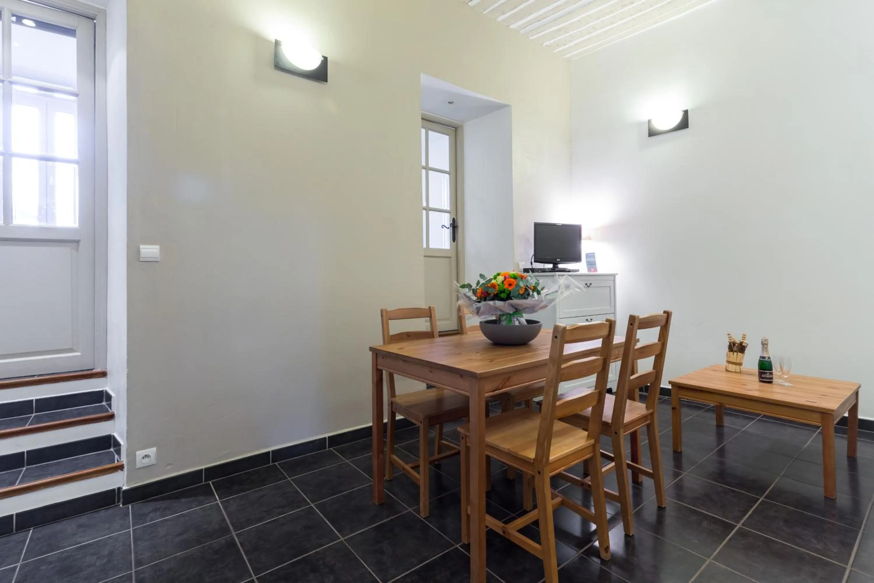 Dining area in Florella Maréchal Joffre