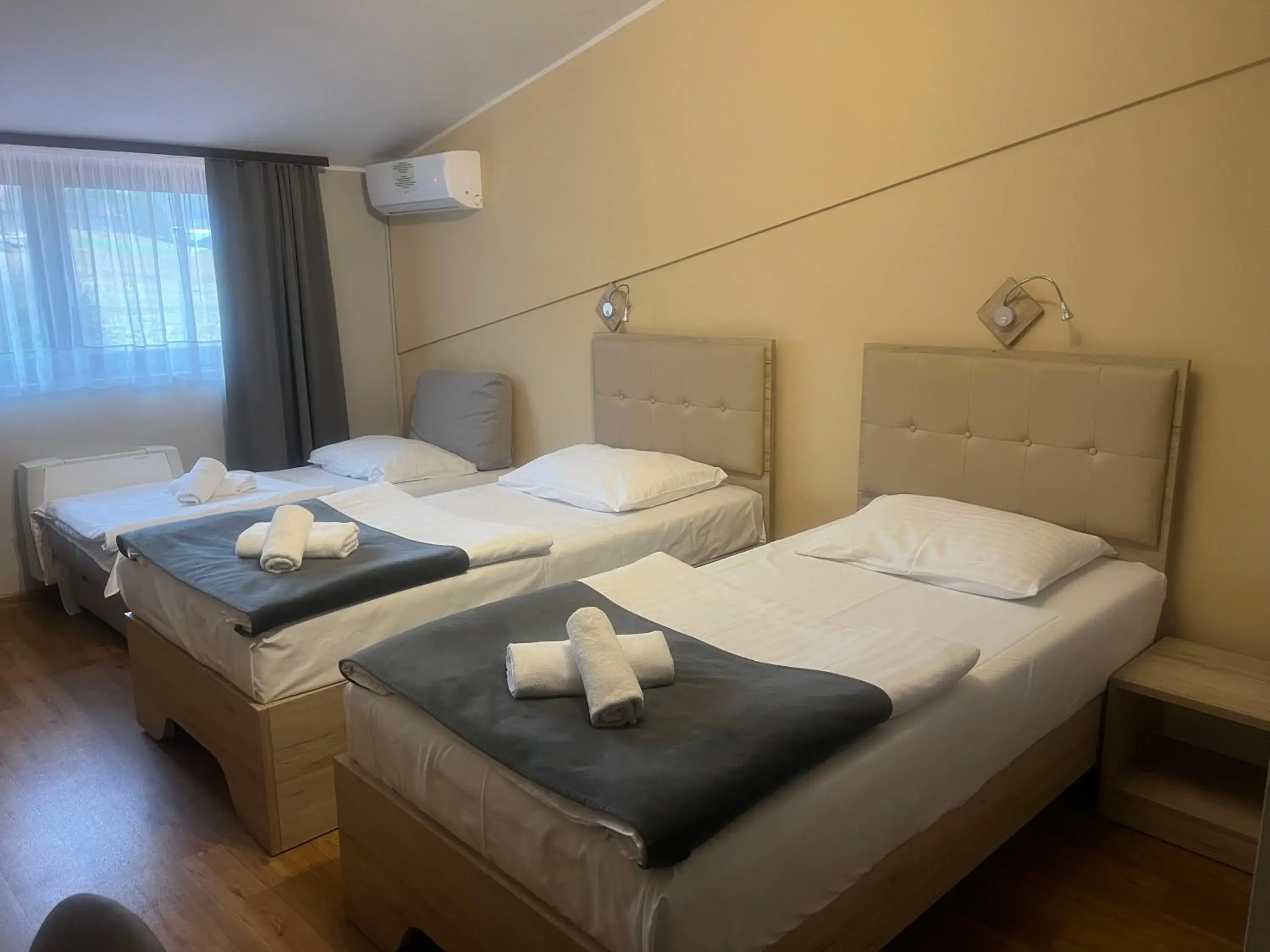 Classic Triple Room - single occupancy in Hotel Dolenjc Classic Triple Room - single occupancy in Hotel Dolenjc