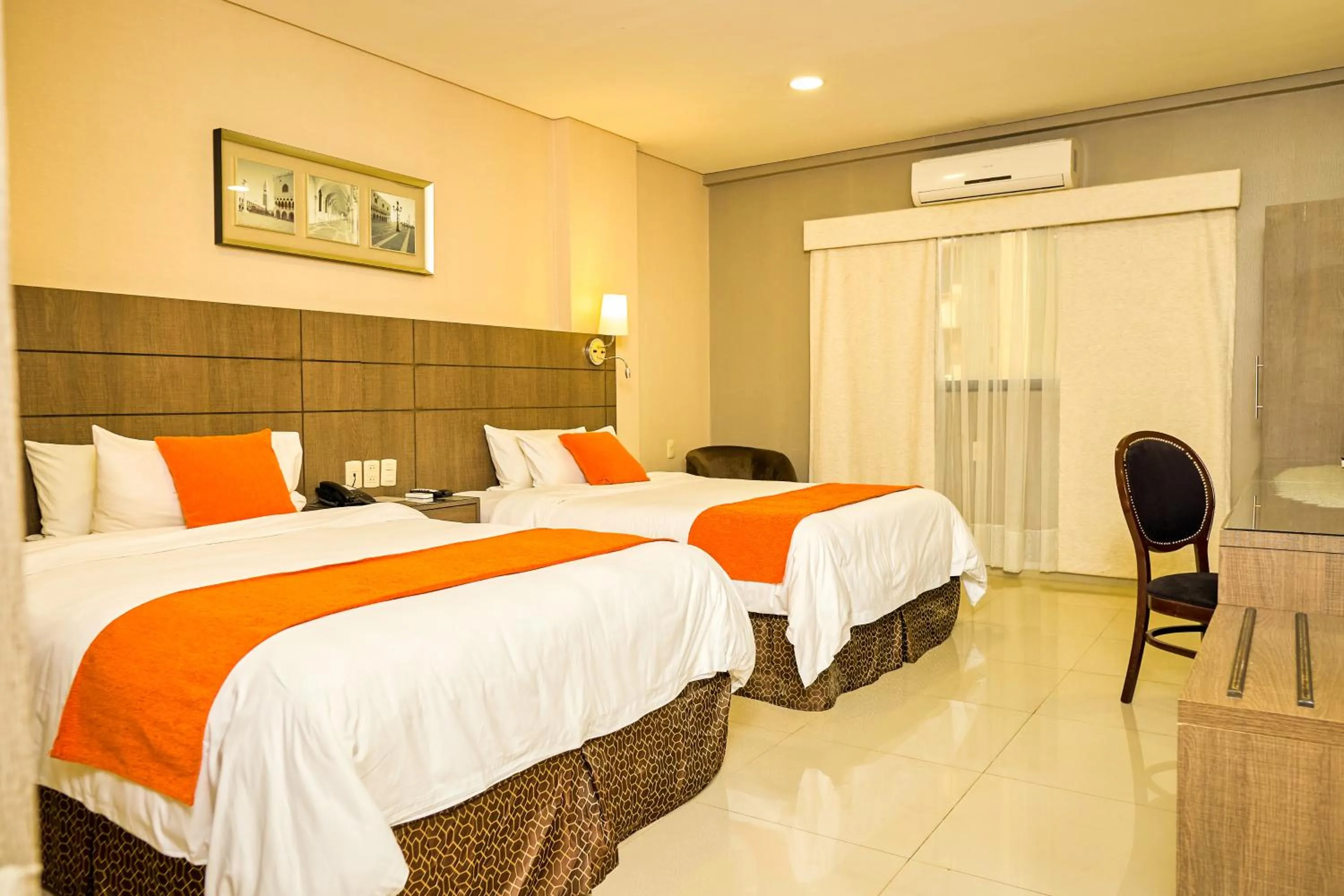 Bed in Howard Johnson Ciudad del Este