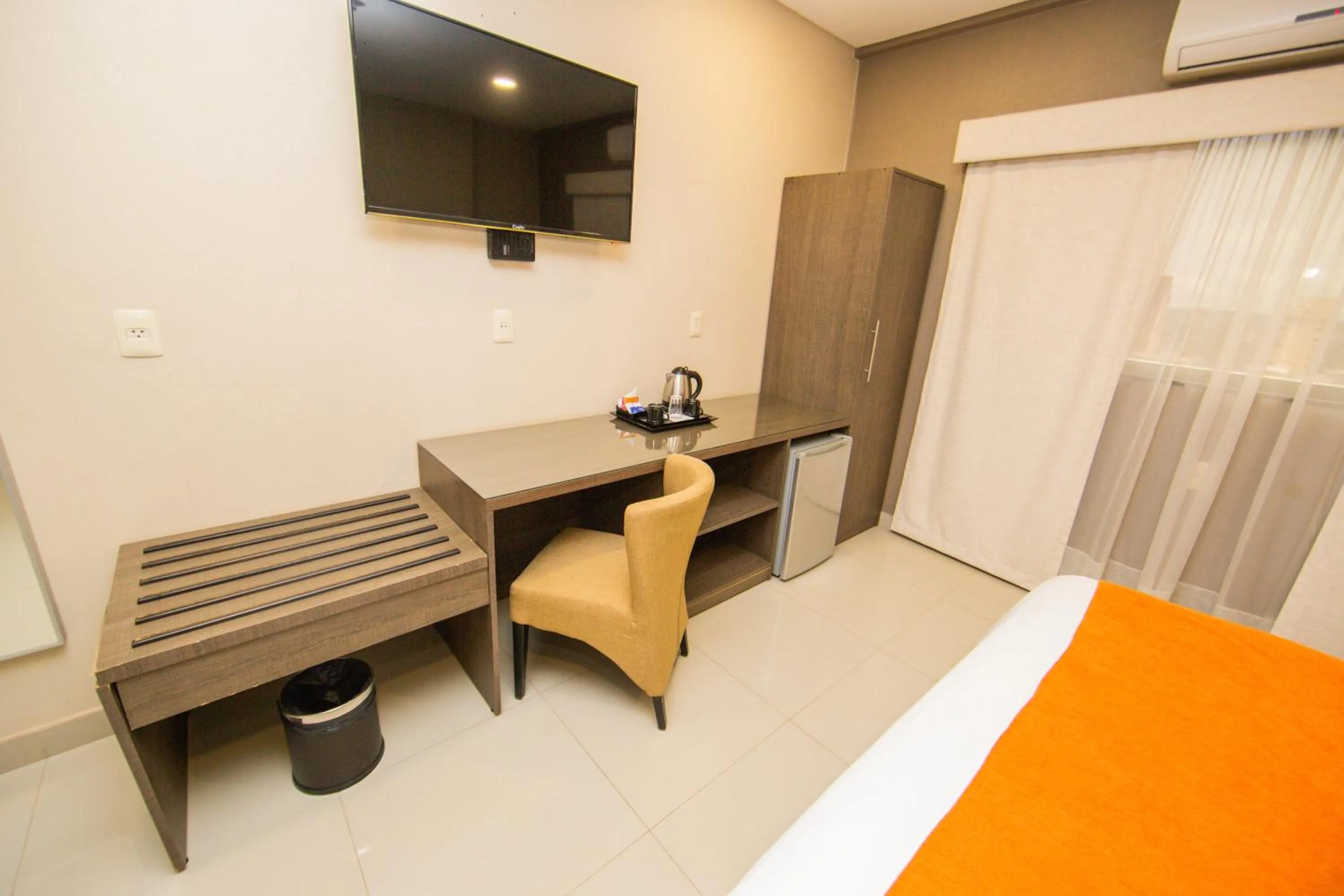 Bedroom, Bed in Howard Johnson Ciudad del Este