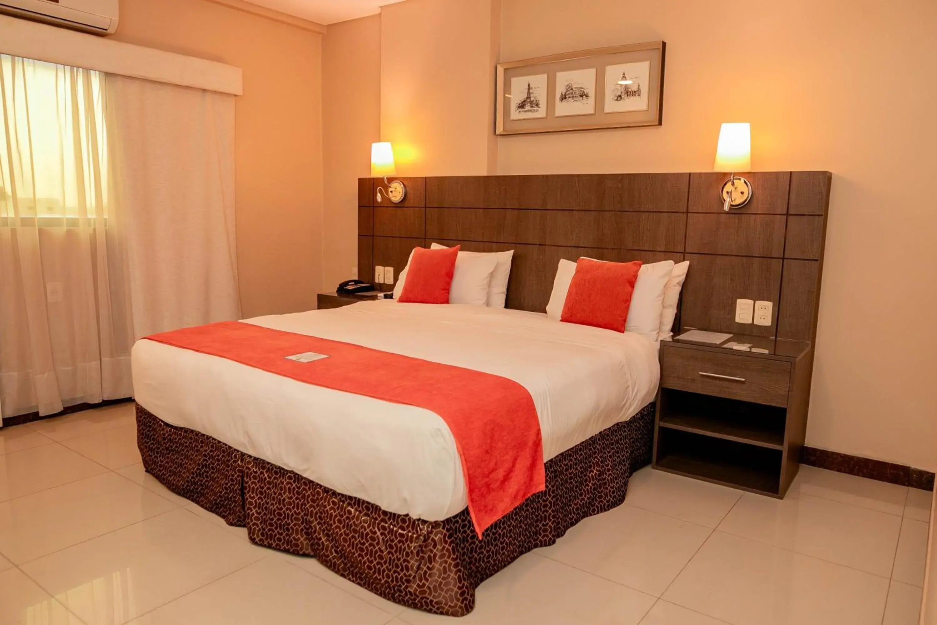 Bedroom, Bed in Howard Johnson Ciudad del Este Bedroom, Bed in Howard Johnson Ciudad del Este