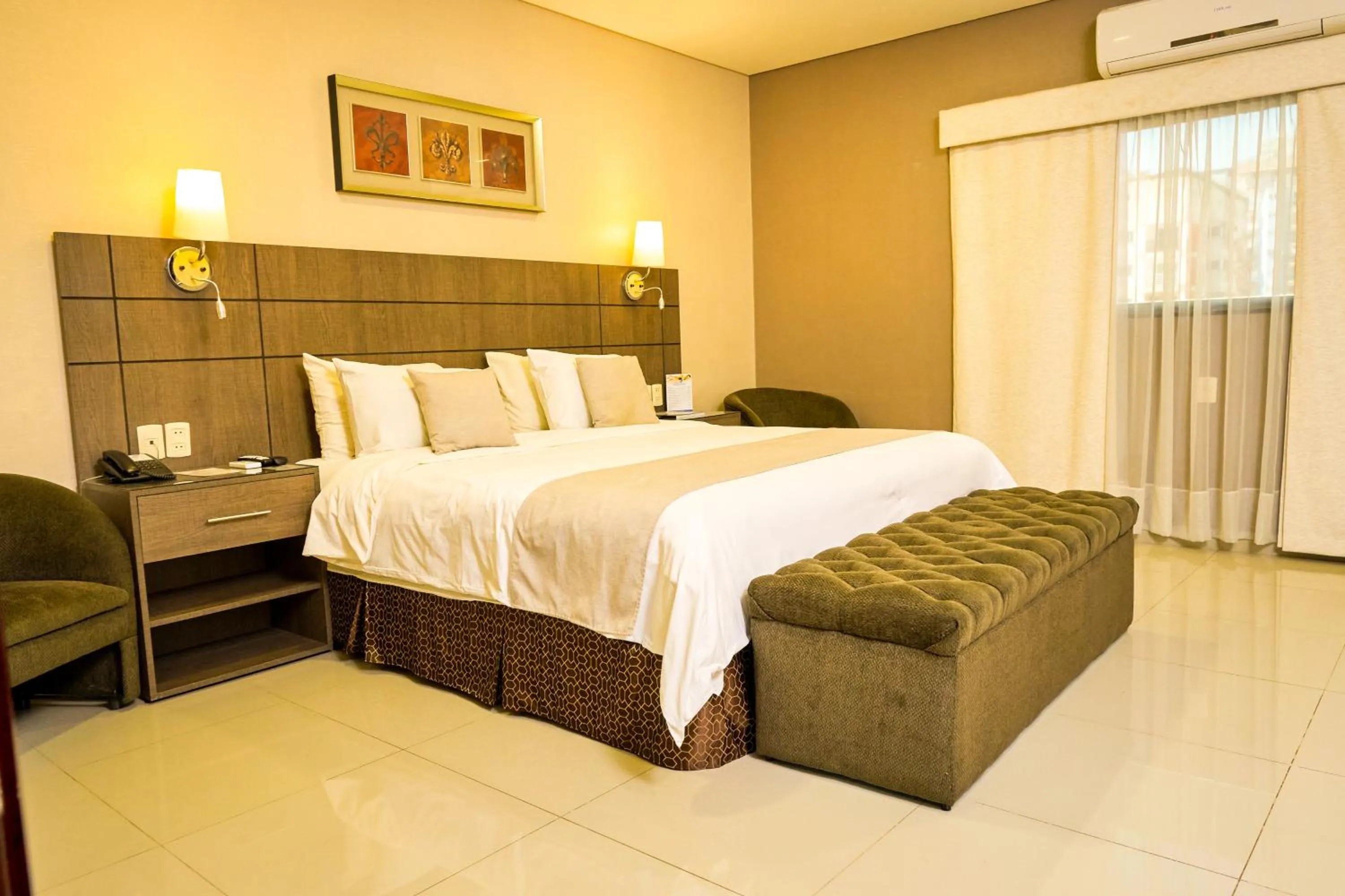 Bed in Howard Johnson Ciudad del Este