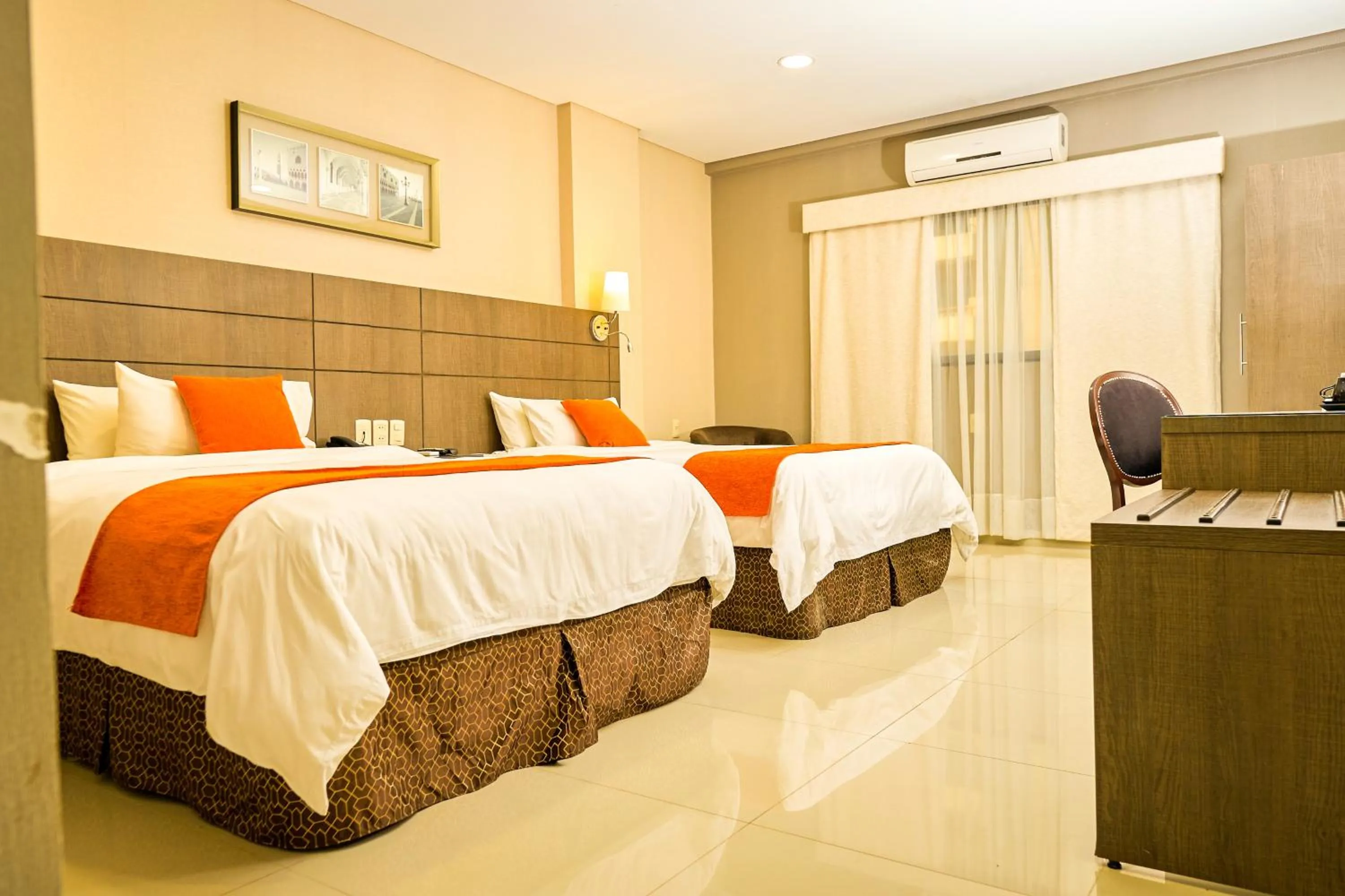 Bed in Howard Johnson Ciudad del Este