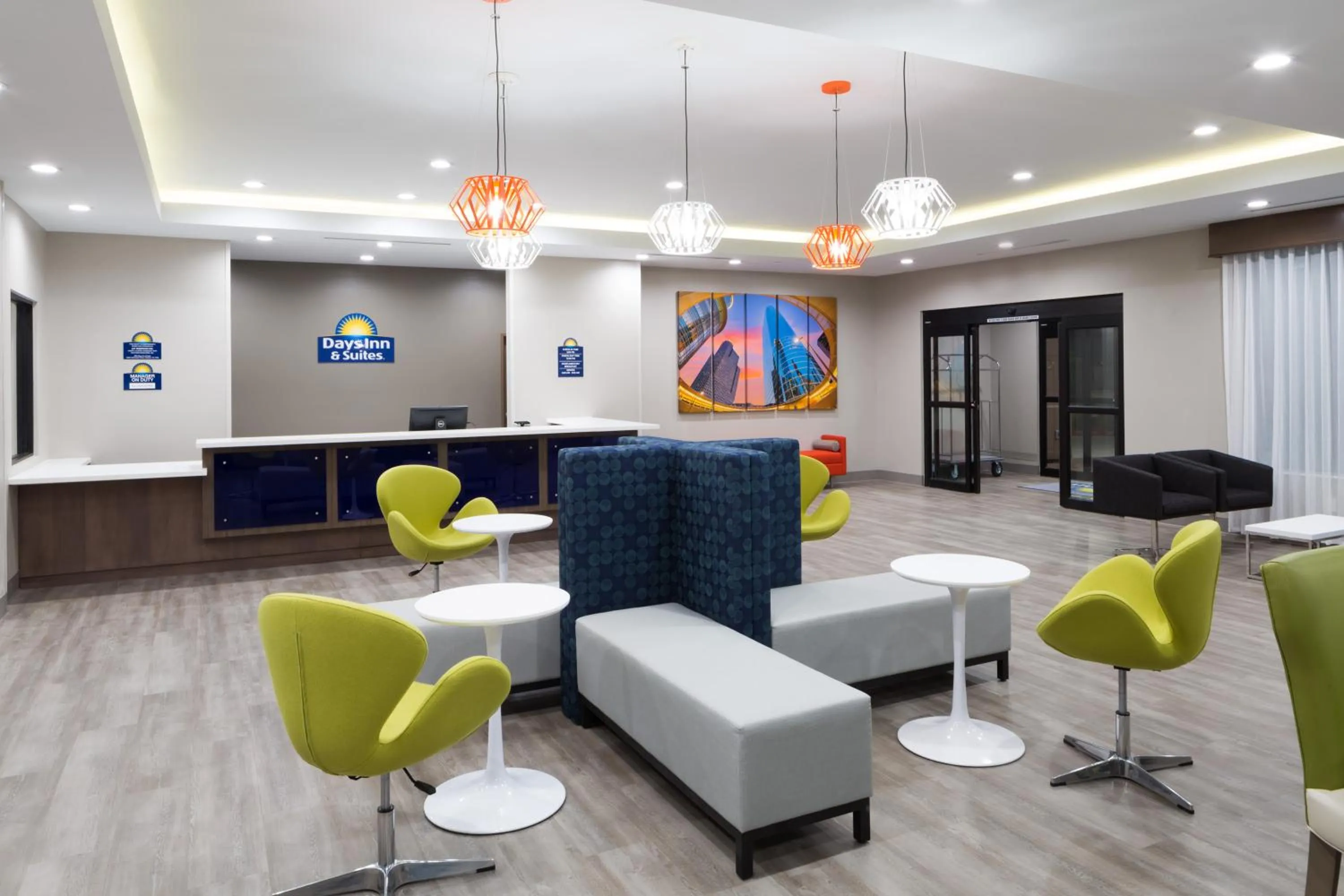 Lobby or reception in Days Inn & Suites by Wyndham Houston NW Cypress