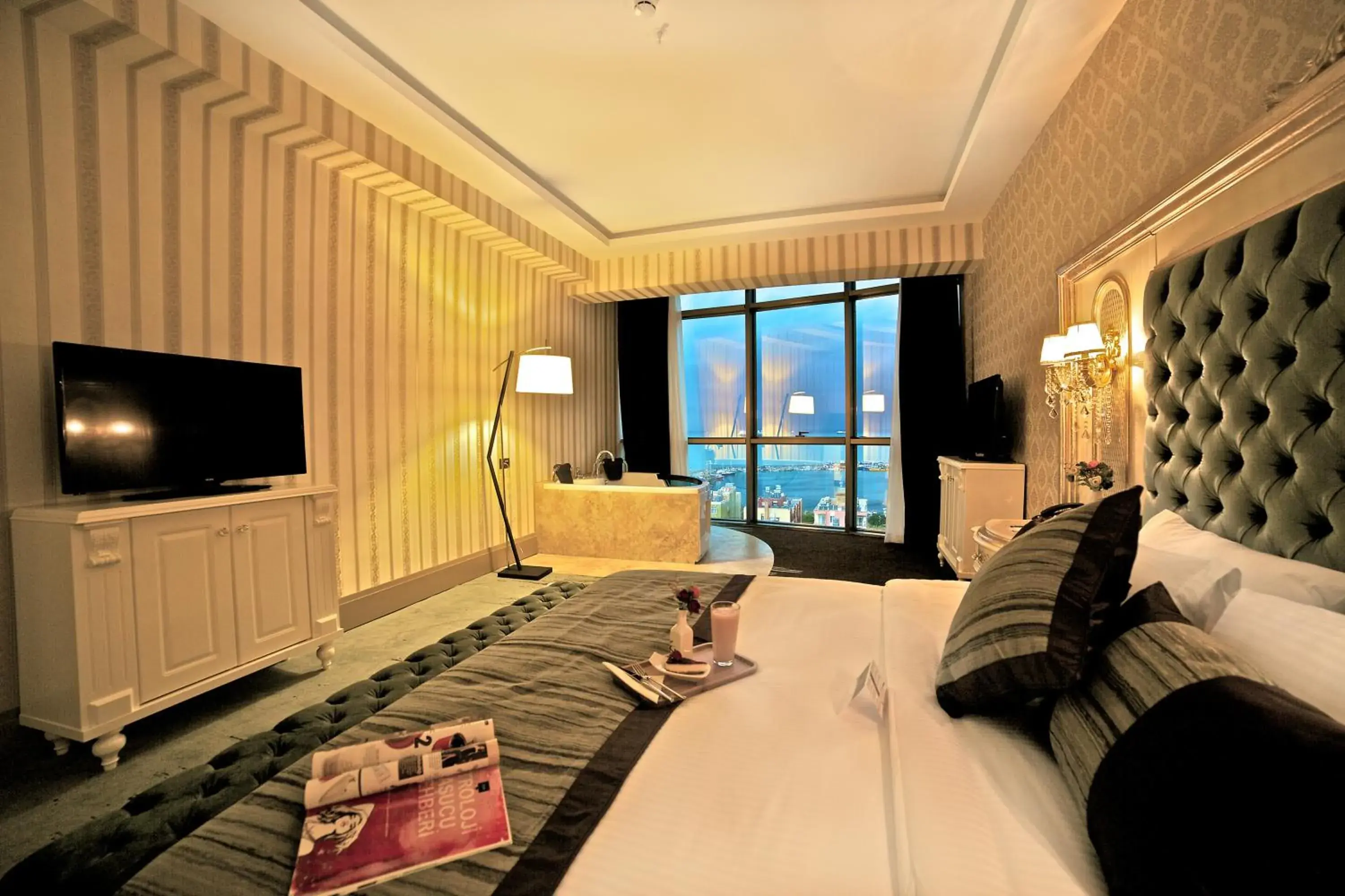 Photo of the whole room, Bed in Ramada By Wyndham Iskenderun Photo of the whole room, Bed in Ramada By Wyndham Iskenderun