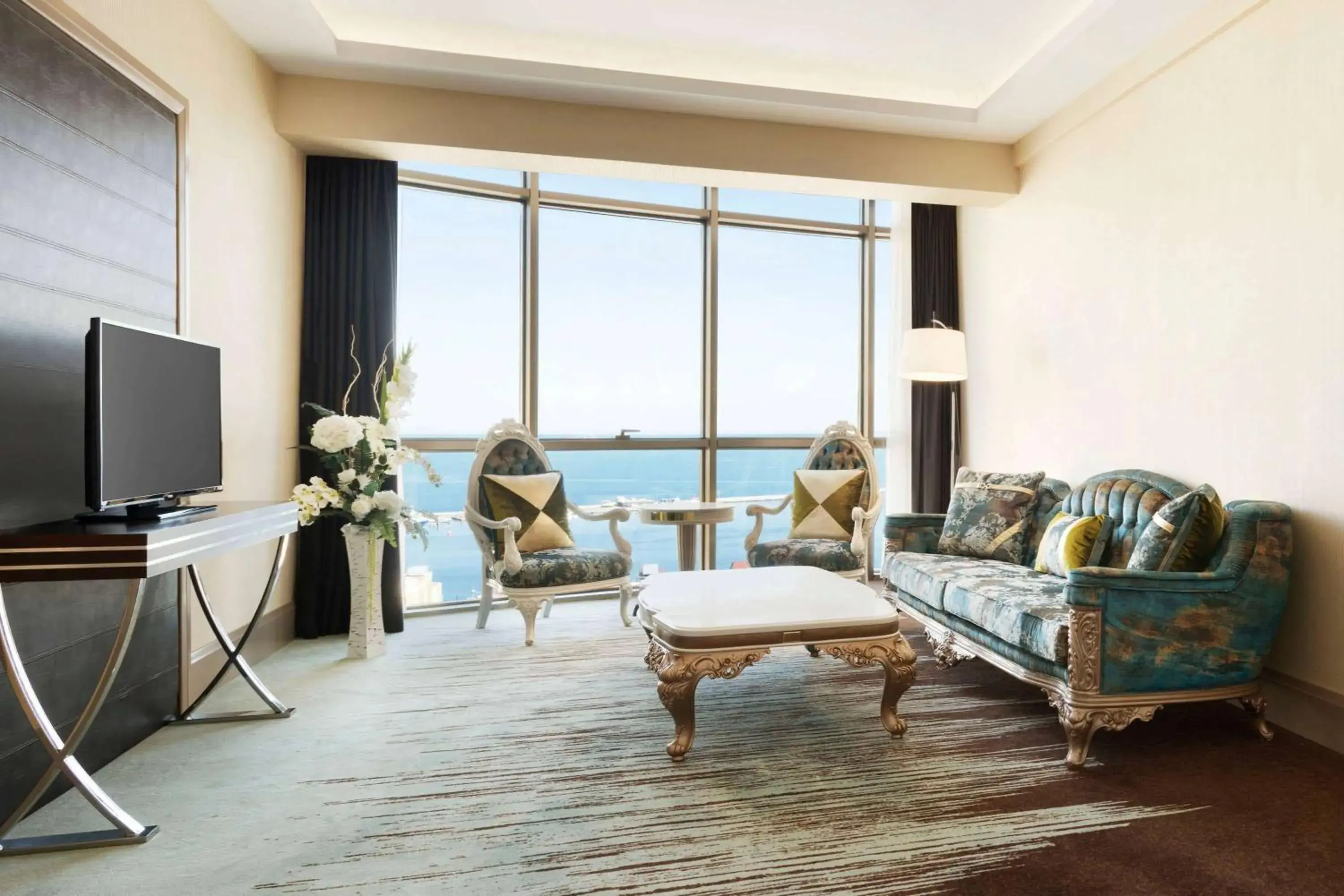 Photo of the whole room in Ramada By Wyndham Iskenderun Photo of the whole room in Ramada By Wyndham Iskenderun