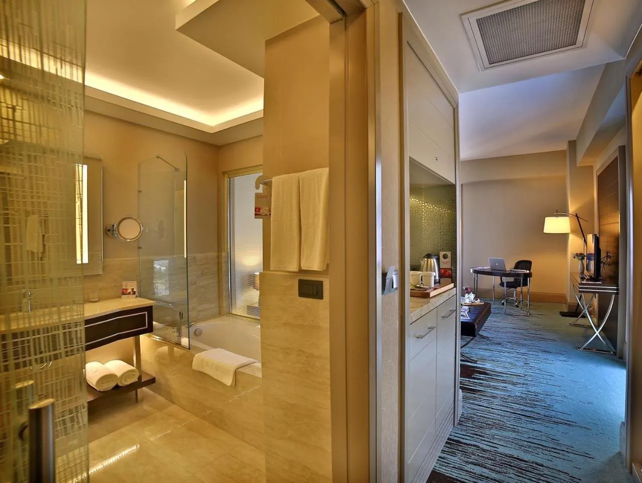 Decorative detail in Ramada By Wyndham Iskenderun