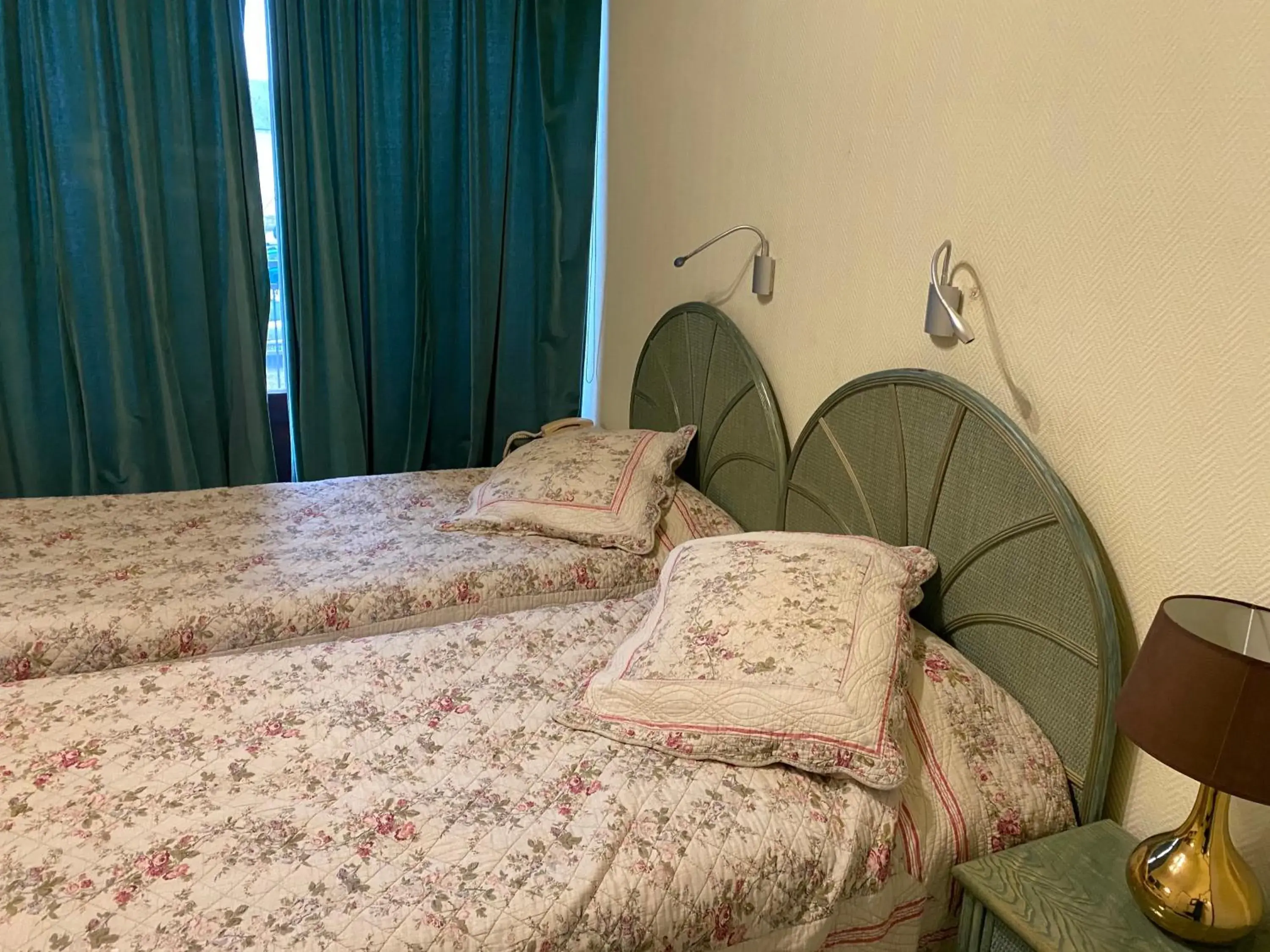 Bed in Cit'Hotel Marie Stuart Bed in Cit'Hotel Marie Stuart