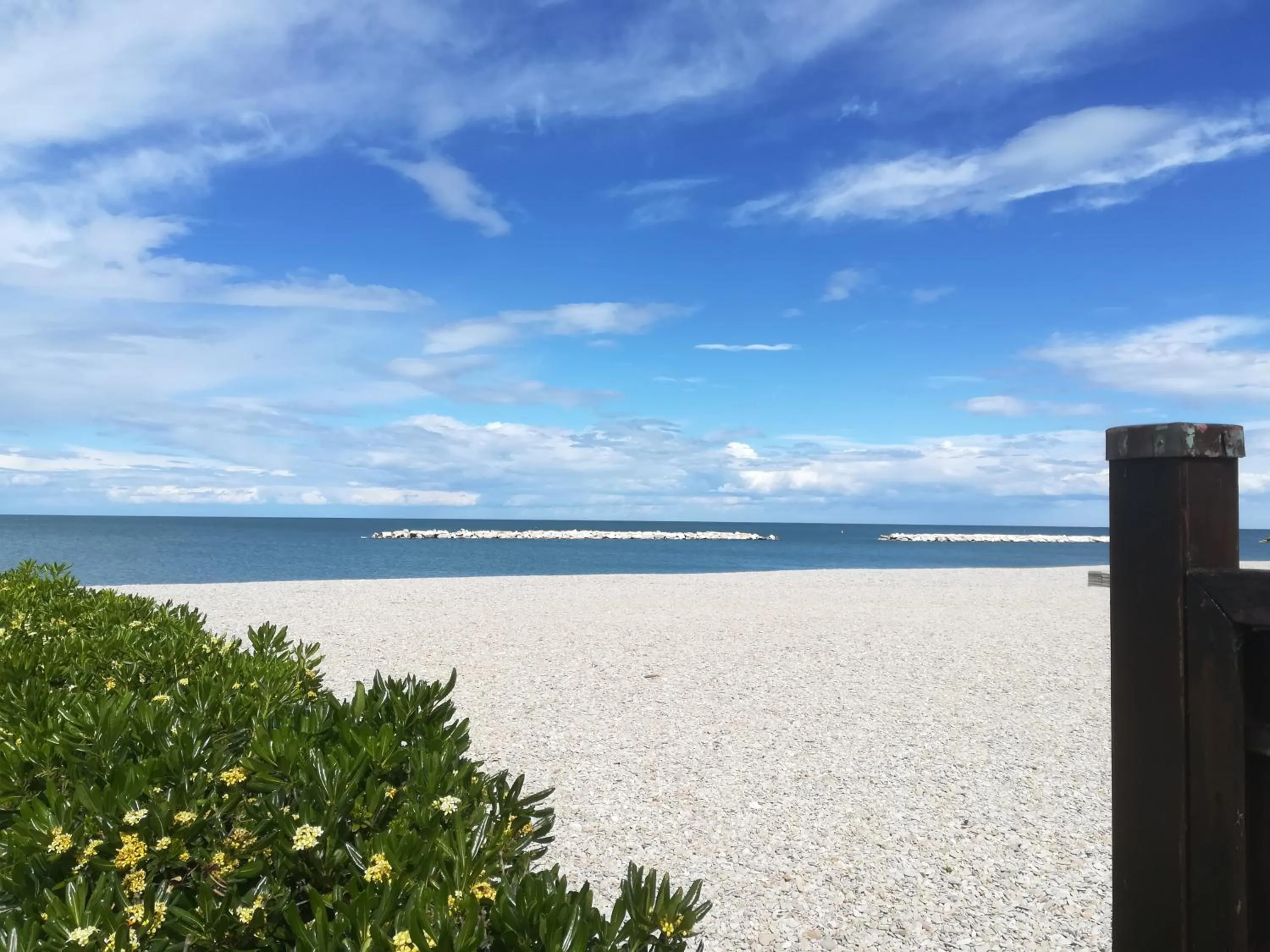 Beach in Home Meditamondo