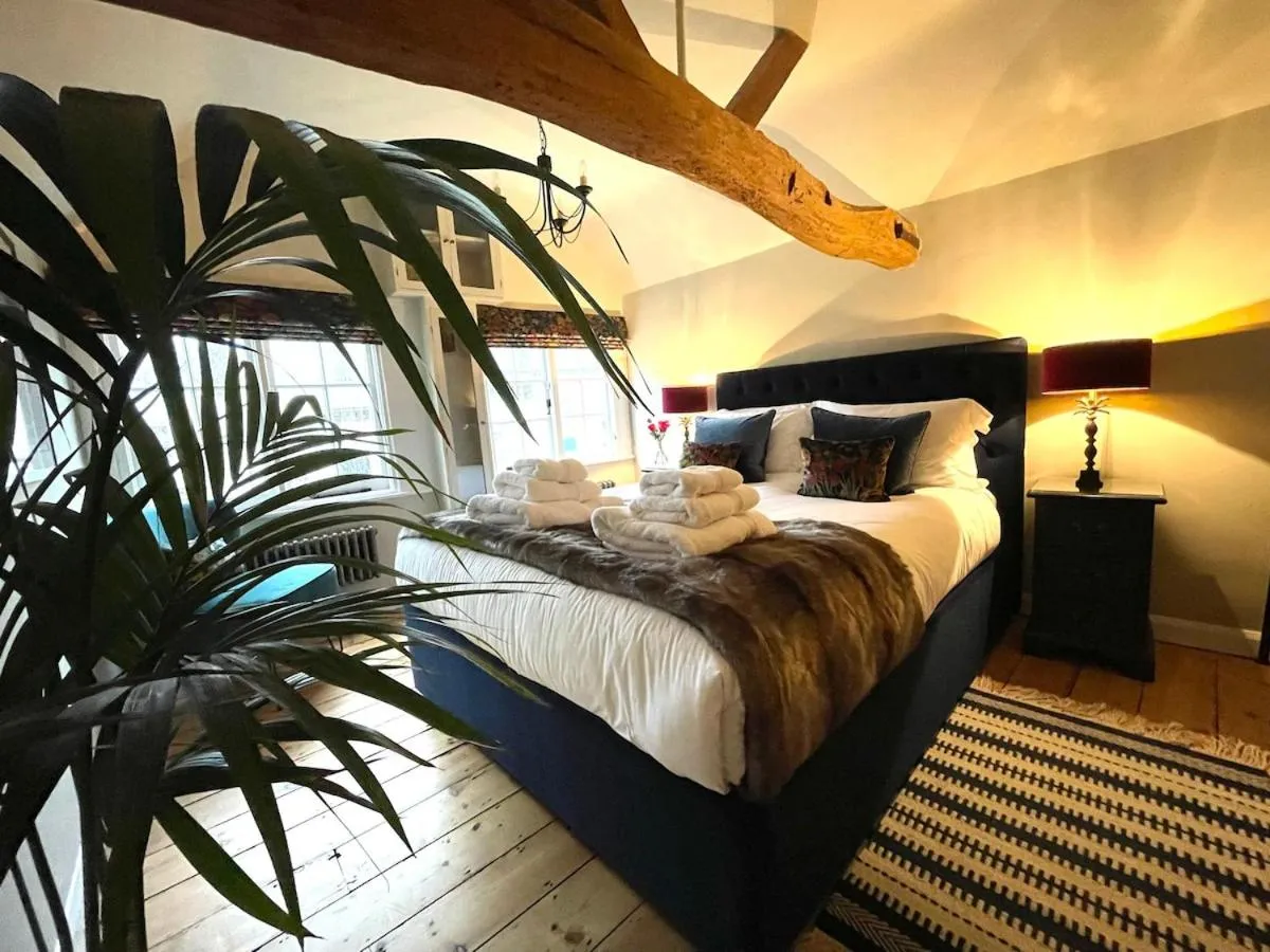 Bed in The Clock House